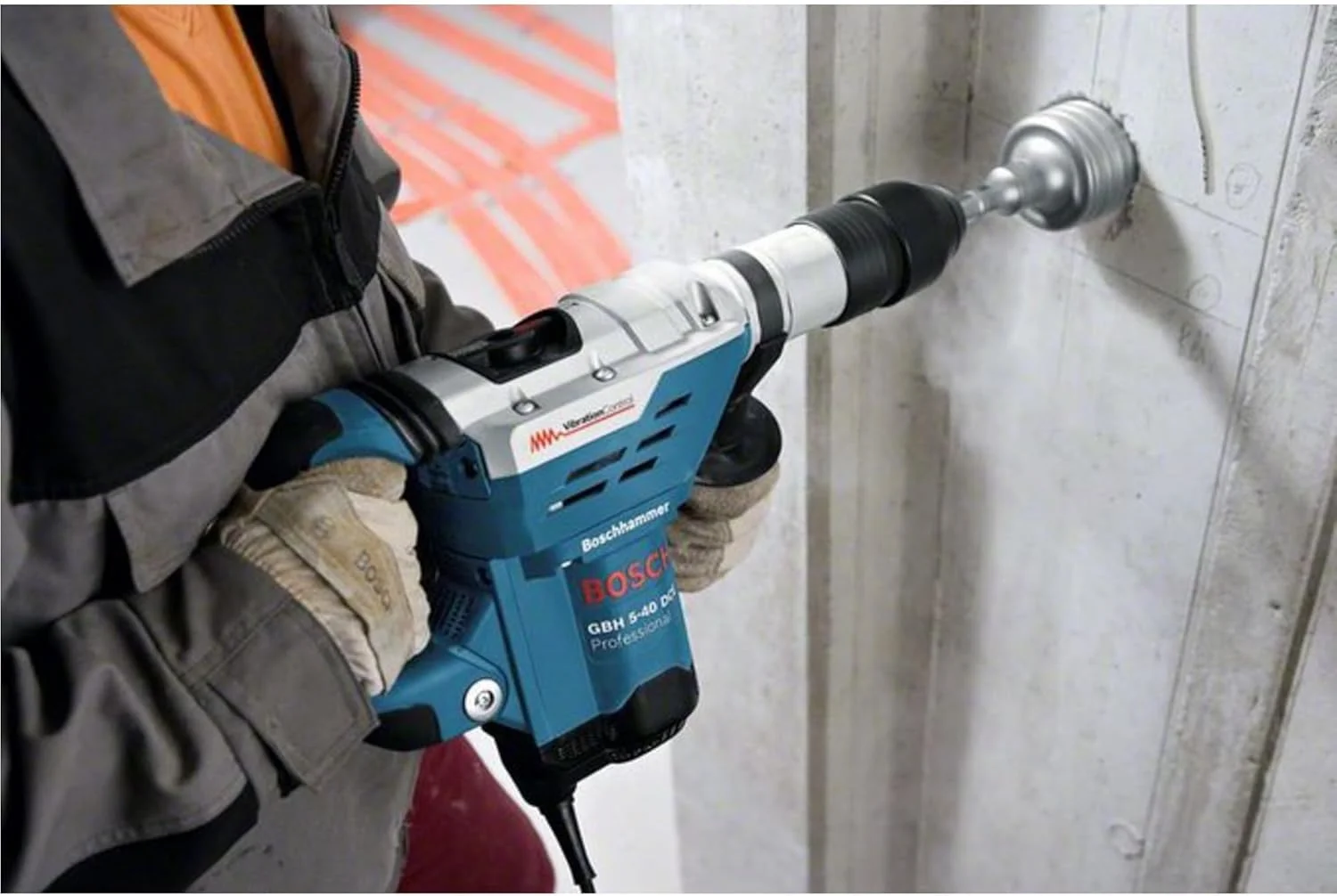 چکش تخریب بوش پروفشنال GBH 5-40 DCE (1150 وات، انرژی ضربه 8.8 ژول، نرخ ضربه 1500–3050 دور در دقیقه، در جعبه حمل)