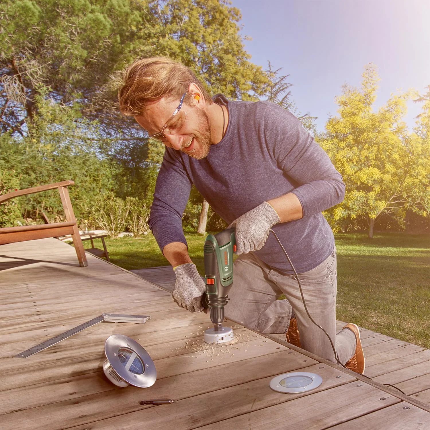 دریل ضربه ای سیمی بوش مدل UniversalImpact 730 مناسب خانه و باغ