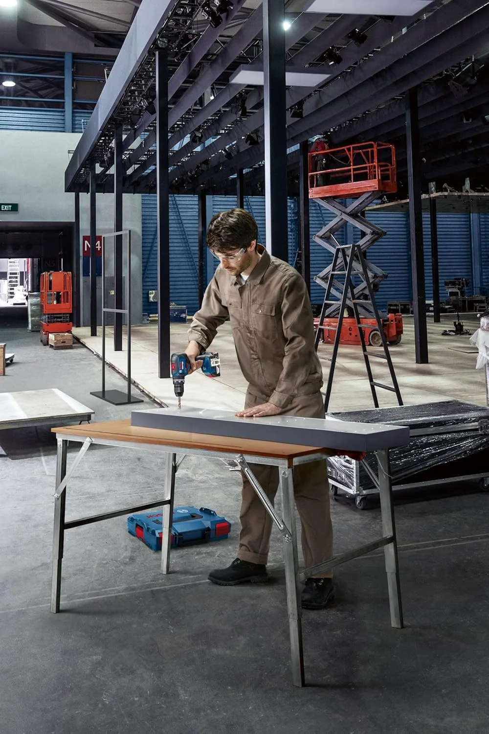 دریل چکشی شارژی بوش پروفشنال GSB 18V-55 سیستم 18 ولت (حداکثر گشتاور 55 نیوتن متر، شامل 2 عدد باتری 2.0 آمپر ساعت، شارژر، مجموعه 35 عددی لوازم جانبی ضربه ای، کیف L-Case) - انحصاری آمازون