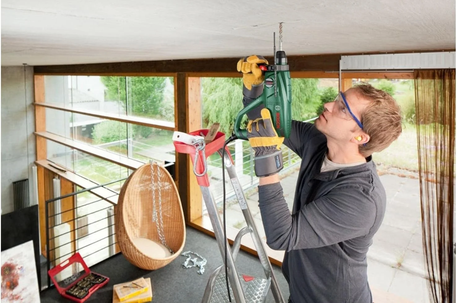 دریل چکشی 550 وات بوش مدل PBH 2100 RE به همراه کیف