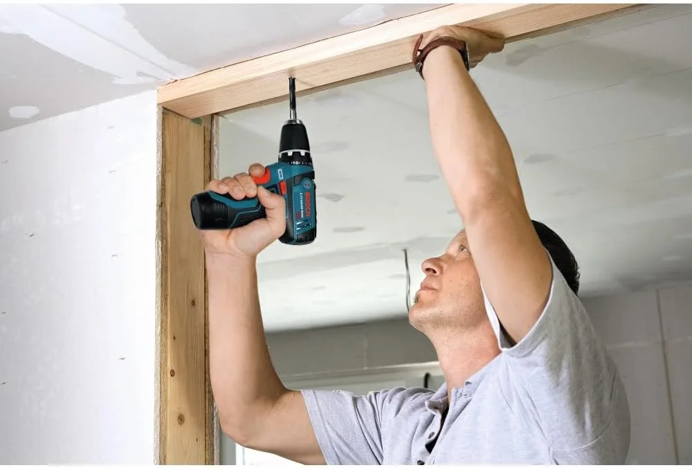 دریل/پیچ گوشتی 12 ولت ماکس بوش مدل PS31N با درایو 3/8 اینچ - جمع و جور و سبک، گشتاور 265 اینچ-پوند، گیربکس 2 سرعته، سه نظام بدون کلید، چراغ LED (فقط ابزار)