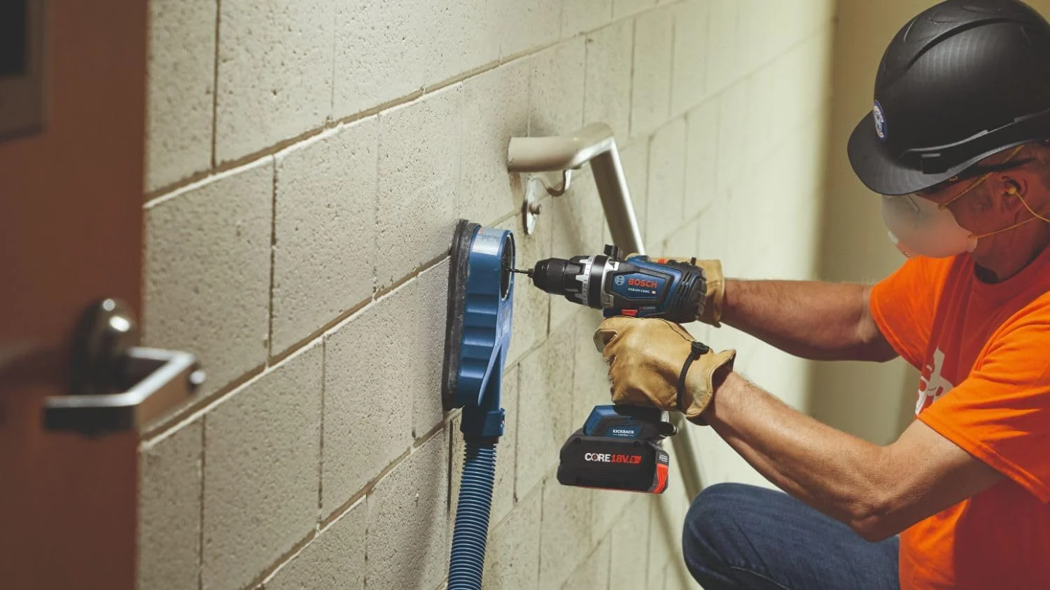 دریل چکشی/پیچ گوشتی 1/2 اینچی 18 ولت بوش مدل GSB18V-1330CN PROFACTOR (فقط ابزار) دریل چکشی/پیچ گوشتی 1/2 اینچی 18 ولت بوش مدل GSB18V-1330CN PROFACTOR (فقط ابزار)