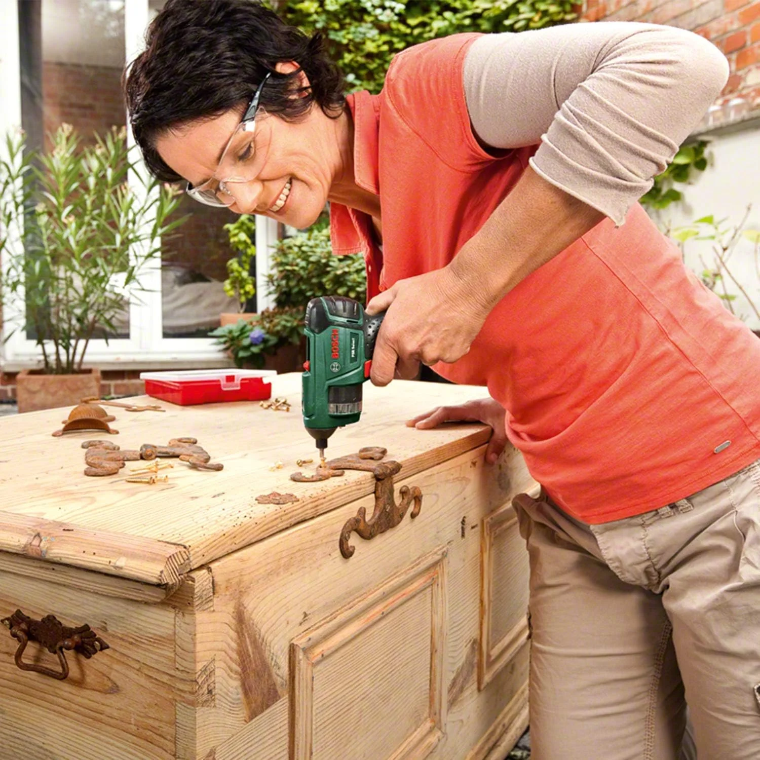 پیچ گوشتی شارژی 3.6 ولت لیتیوم-یون بوش مدل Psr Select با باتری لیتیوم-یون 3.6 ولت یکپارچه