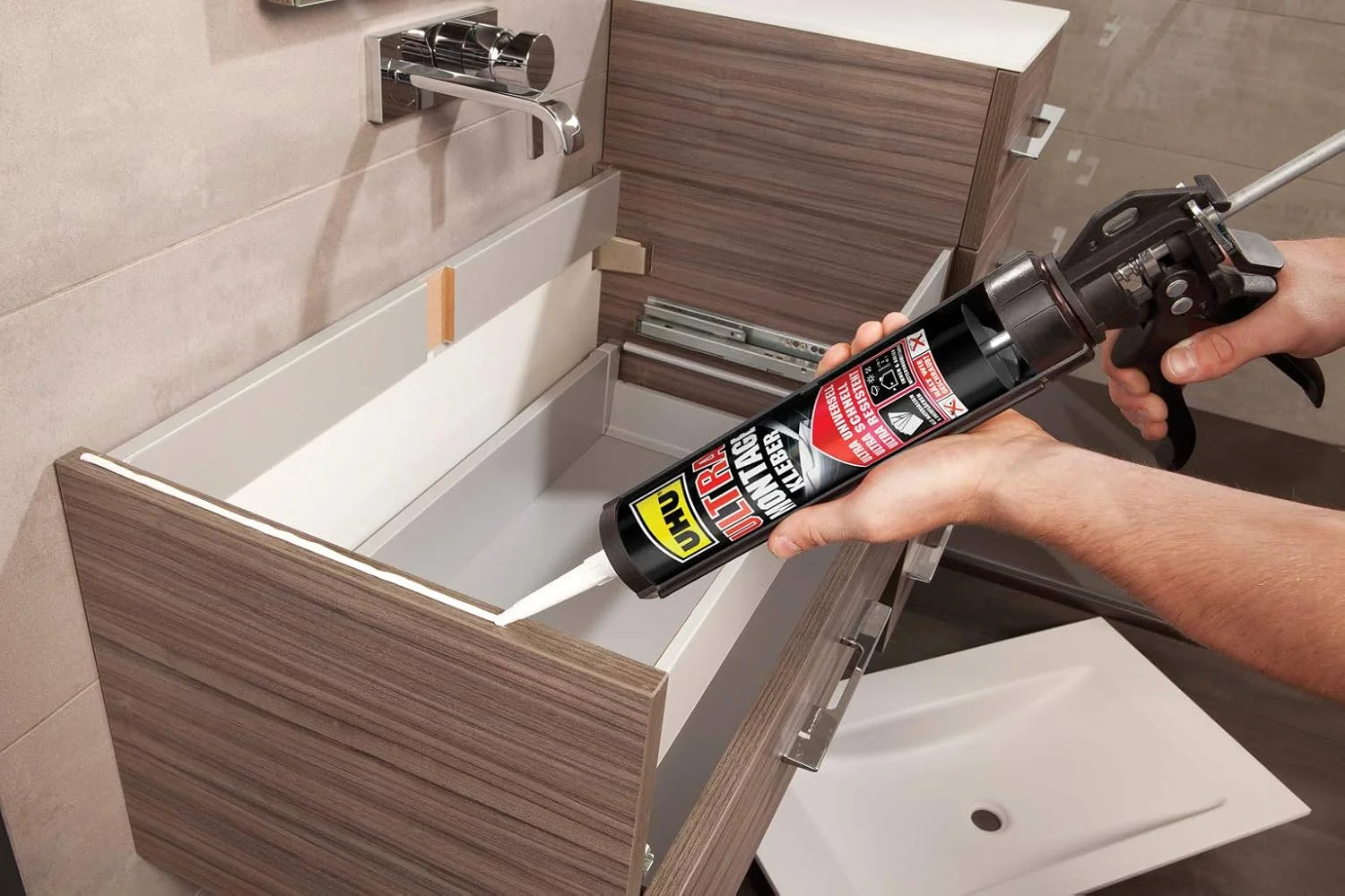 چسب نصب UHU Ultra، چسب نصب جهانی با قدرت ساخت فوق العاده سریع، 435 گرم