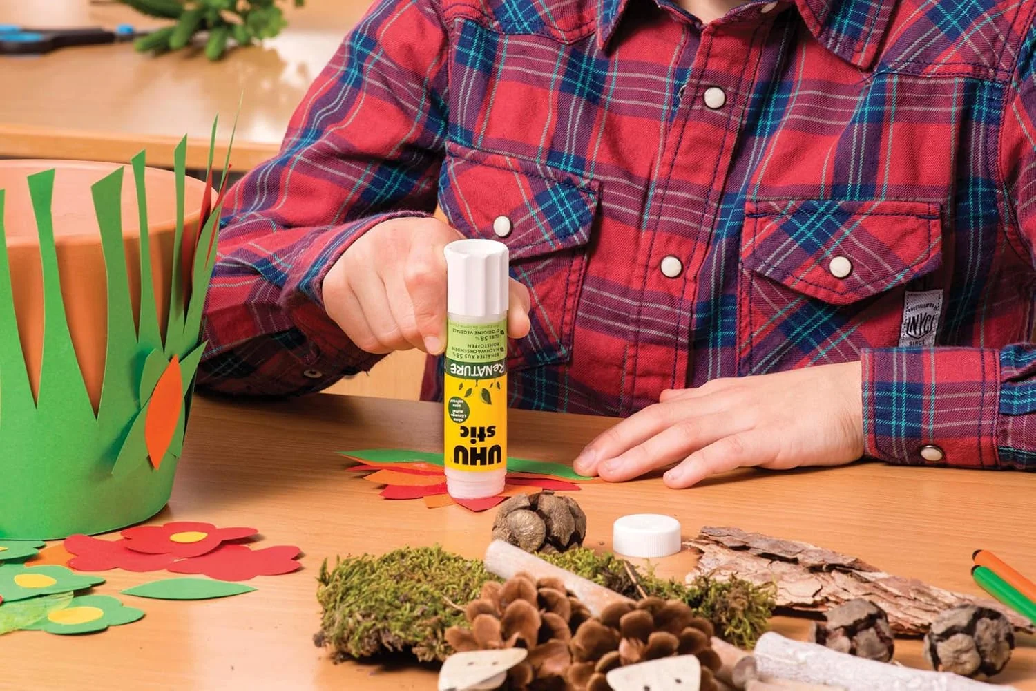 چسب ماتیکی بدون حلال UHU stic ReNATURE - ساخته شده از 98% مواد طبیعی - 4 عدد 21 گرمی چسب ماتیکی بدون حلال UHU stic ReNATURE - ساخته شده از 98% مواد طبیعی - 4 عدد 21 گرمی
