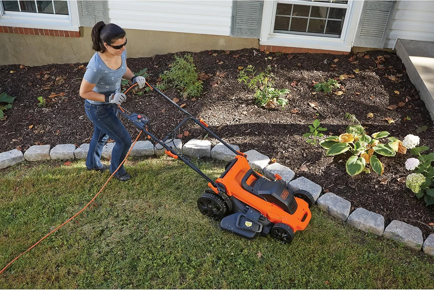 BLACK+DECKER LM2000-QS 2000W 3-in-1 Electric Lawnmower (48 cm Cutting Width, 50 L Grass Catcher, 7 Cutting Height Adjustment, Ideal for Large Lawns)