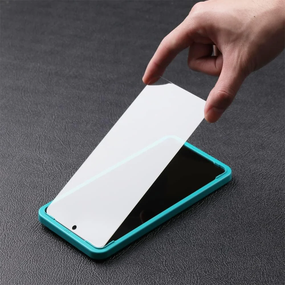 محافظ صفحه نمایش Ibywind برای گوشی شیائومی 12T Pro 5G (6.67 اینچ)، شامل 2 عدد شیشه حرارت دیده، 1 عدد محافظ لنز دوربین، 1 عدد فیلم محافظ فیبر کربنی پشتی [حسگر اثر انگشت، نصب آسان، سختی 9H، فوق العاده شفاف]