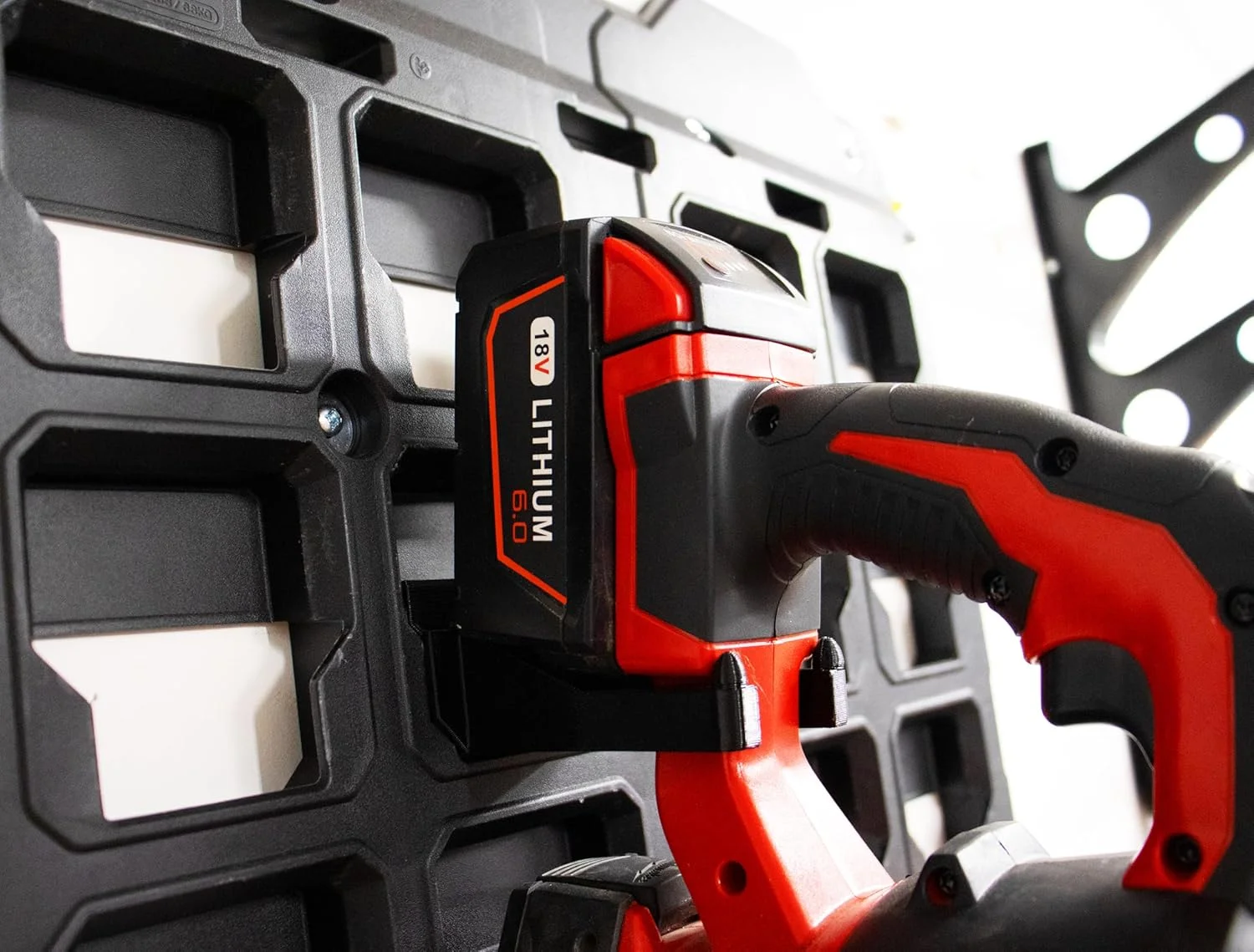 نگهدارنده جاروبرقی M18 دیواری پک اوت میلواکی