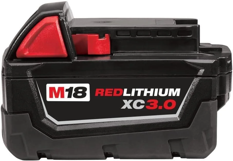 باطری 3 آمپر ساعتی 18 ولت لیتیوم یون Milwaukee 48-11-1828 اورجینال M18 با ظرفیت توسعه یافته XC به همراه Redlink Intelligence و عملکرد عالی در آب و هوای سخت