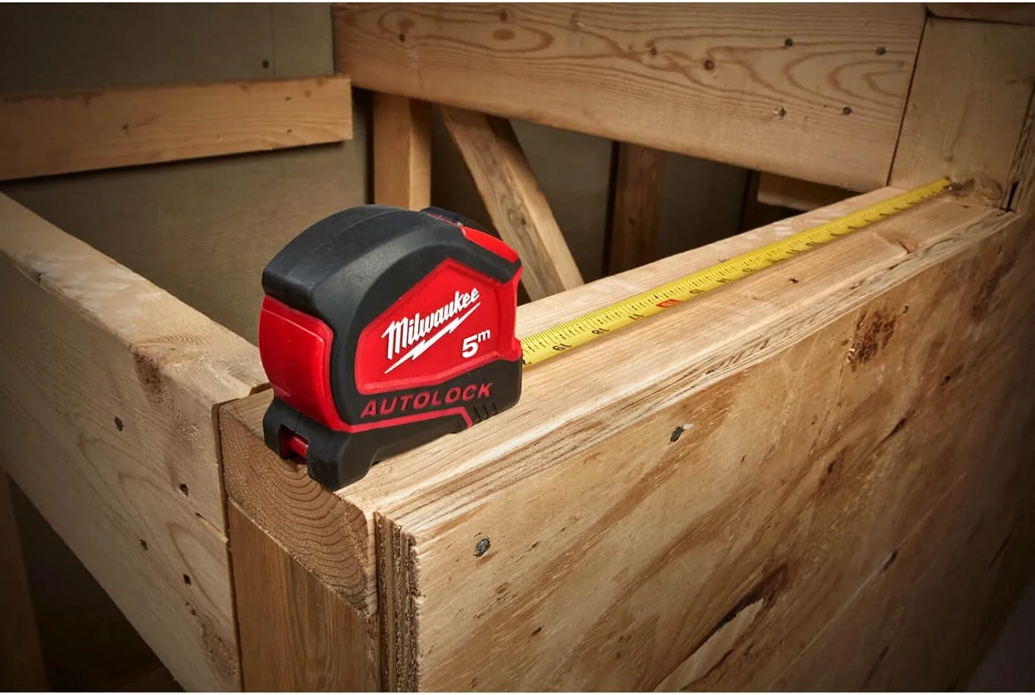 متر نواری اتوماتیک قفل میلواکی 4932464665، 5 متری/16 فوتی (عرض 25 میلی متر)