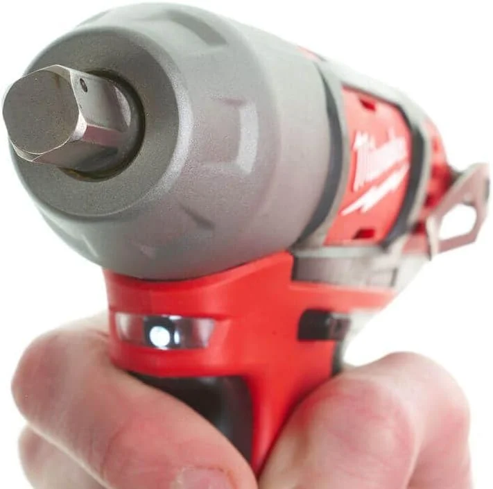 آچار ضربه ای فوق فشرده Milwaukee M12BIW12-0 M12 با درایو 1/2 اینچ (بدون باتری و شارژر)