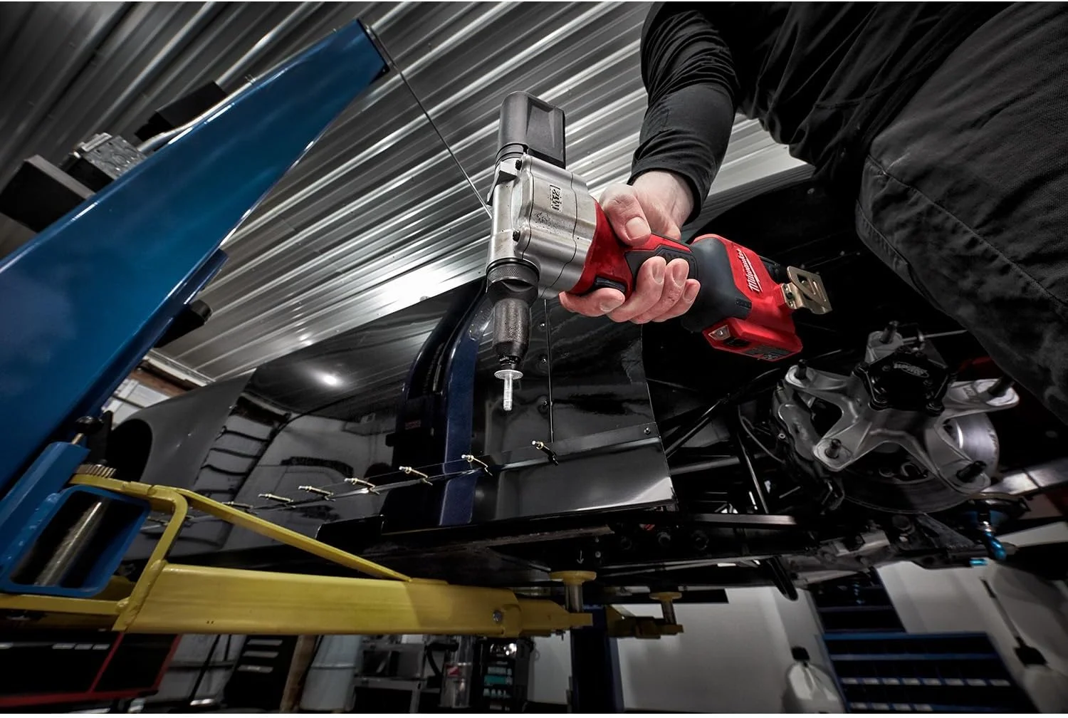 ابزار پرچ کن شارژی 12 ولت میلواکی مدل 2550-20 (فقط ابزار)