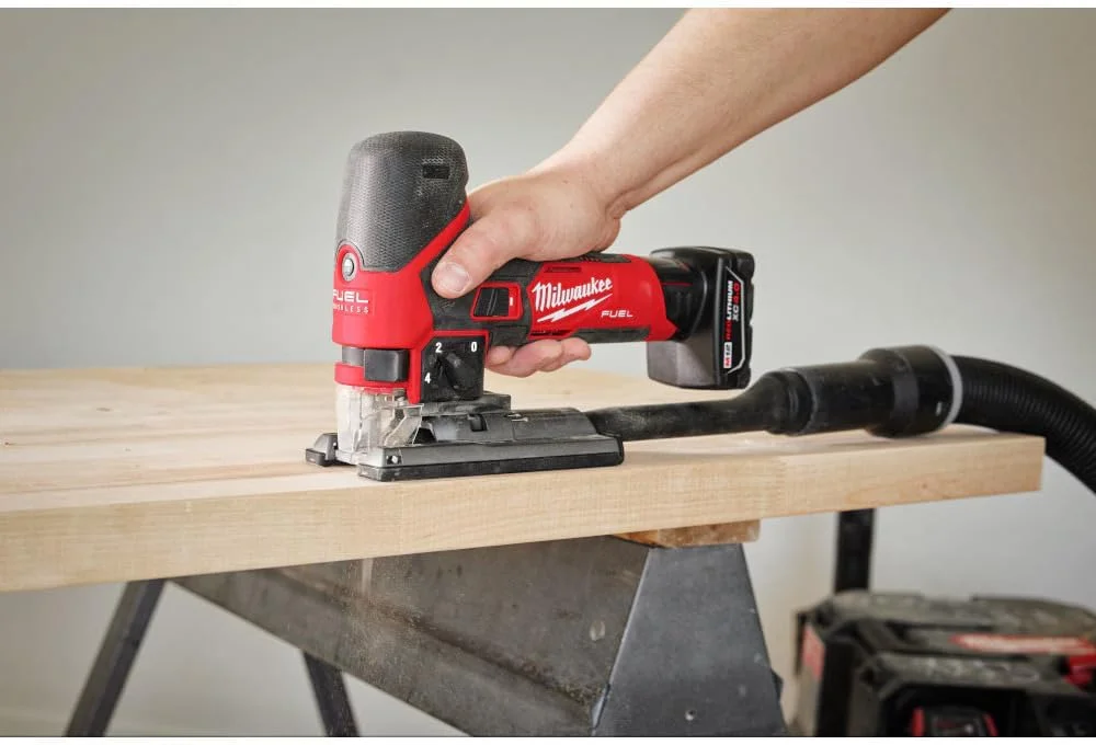 اره عمود بر شارژی Milwaukee Electric - M12 FUEL اره عمود بر شارژی Milwaukee Electric - M12 FUEL