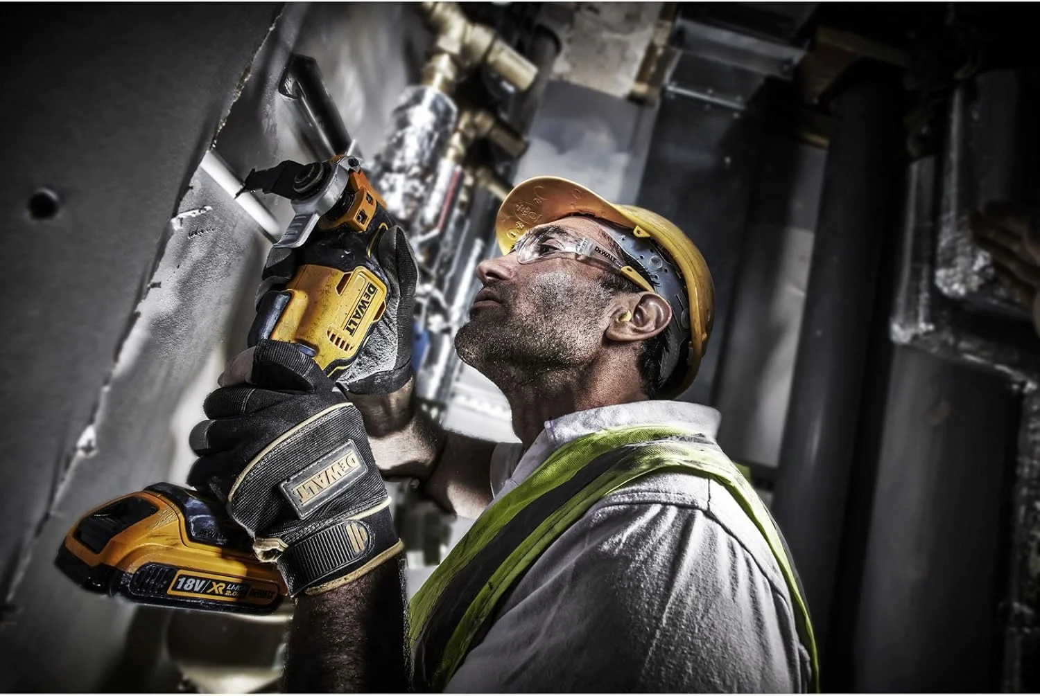 ابزار چندکاره نوسانی شارژی 18 ولت DEWALT DCS355N-XJ، موتور براشلس، سایز بزرگ ابزار چندکاره نوسانی شارژی 18 ولت DEWALT DCS355N-XJ، موتور براشلس، سایز بزرگ