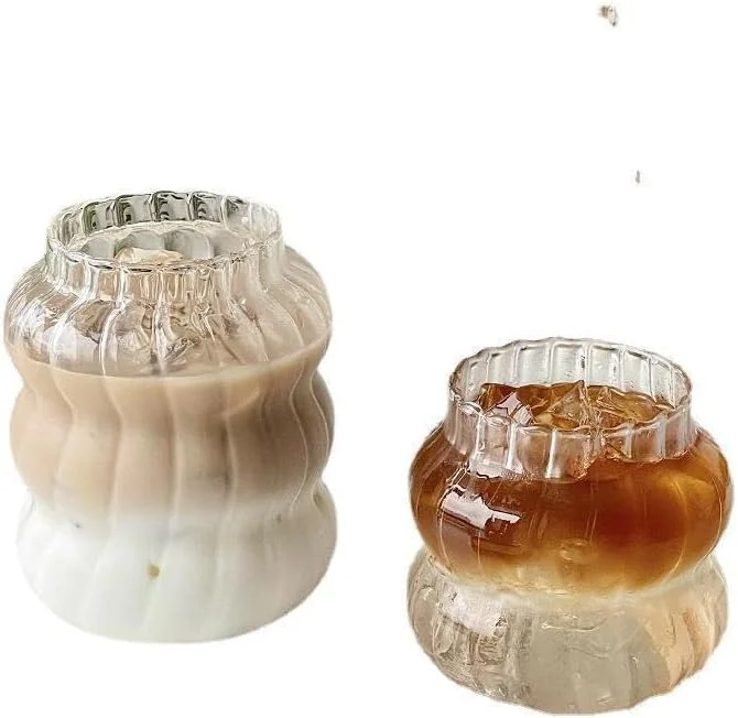 ست 2 عددی لیوان شیشه ای راه راه 650 میلی لیتری، ظرفیت بزرگ، لیوان های نوشیدنی موج دار خلاقانه، ظروف شیشه ای راه راه قدیمی، لیوان های نوشیدنی موج دار قدیمی برای قهوه، کوکتل، آب میوه، آب و نوشابه ست 2 عددی لیوان شیشه ای راه راه 650 میلی لیتری، ظرفیت بزرگ، لیوان های نوشیدنی موج دار خلاقانه، ظروف شیشه ای راه راه قدیمی، لیوان های نوشیدنی موج دار قدیمی برای قهوه، کوکتل، آب میوه، آب و نوشابه