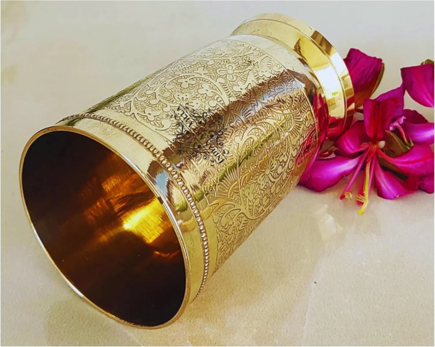 لیوان برنجی خالص طرح دار INDIAN ART VILLA، برای نوشیدن و سرو آب، یوگا و آیورودا، حجم 300 میلی لیتر، 1 عدد لیوان برنجی خالص طرح دار INDIAN ART VILLA، برای نوشیدن و سرو آب، یوگا و آیورودا، حجم 300 میلی لیتر، 1 عدد