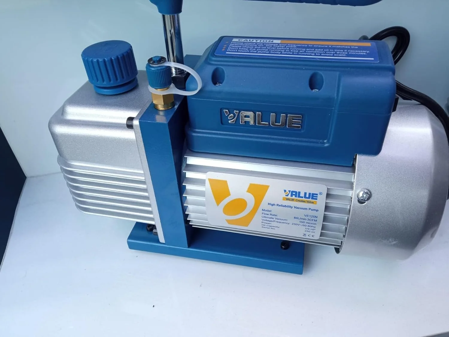 پمپ وکیوم VALUE مدل VE-125N با قدرت 1/4 اسب بخار - راه حلی مطمئن و کارآمد برای کاربردهای خلاء