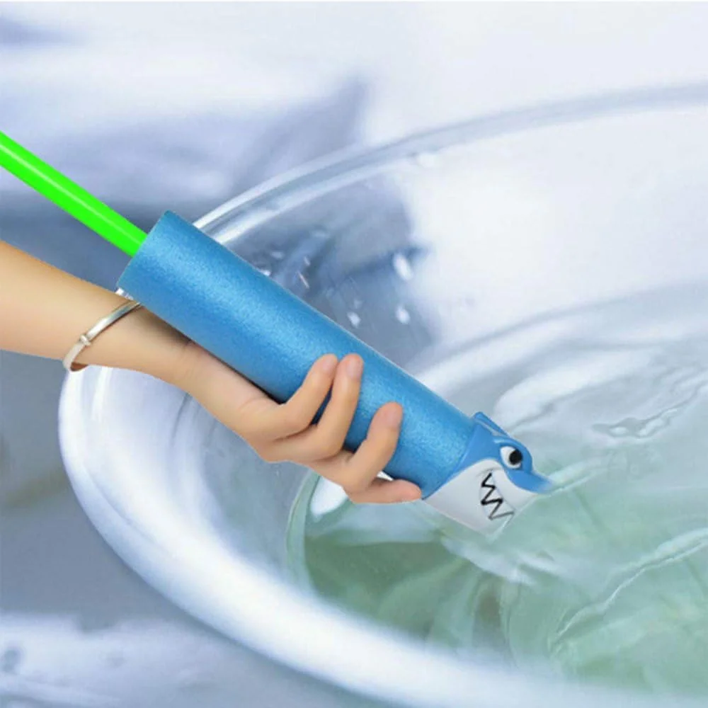 تفنگ آب پاش طرح کوسه بامزه، اسباب بازی تفنگ آبی پمپی مناسب استخر و ساحل