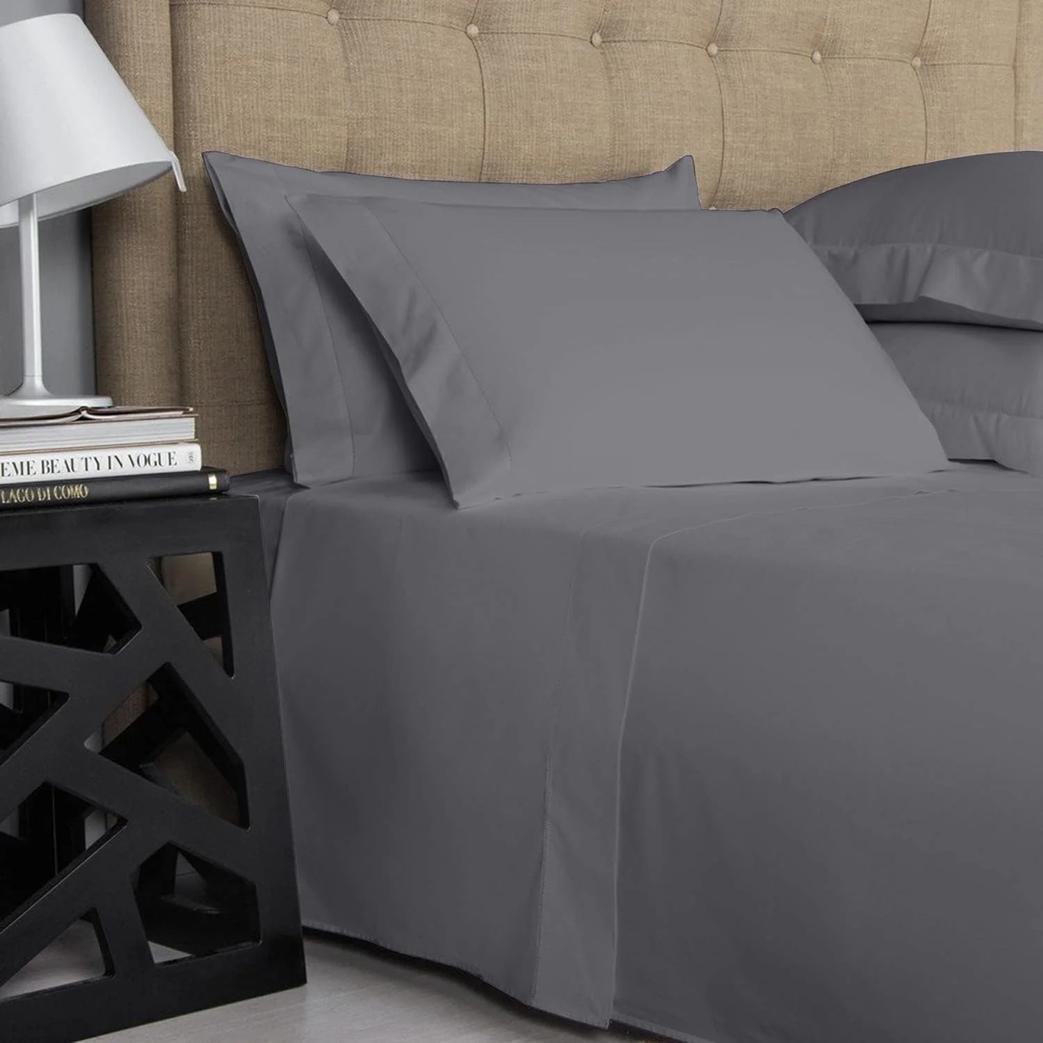 ست روبالشتی 2 عددی Comfortica Classics با تراکم 1000، بافت ساتن، 100% پنبه مصری، سایز کوئین، خاکستری تیره ست روبالشتی 2 عددی Comfortica Classics با تراکم 1000، بافت ساتن، 100% پنبه مصری، سایز کوئین، خاکستری تیره