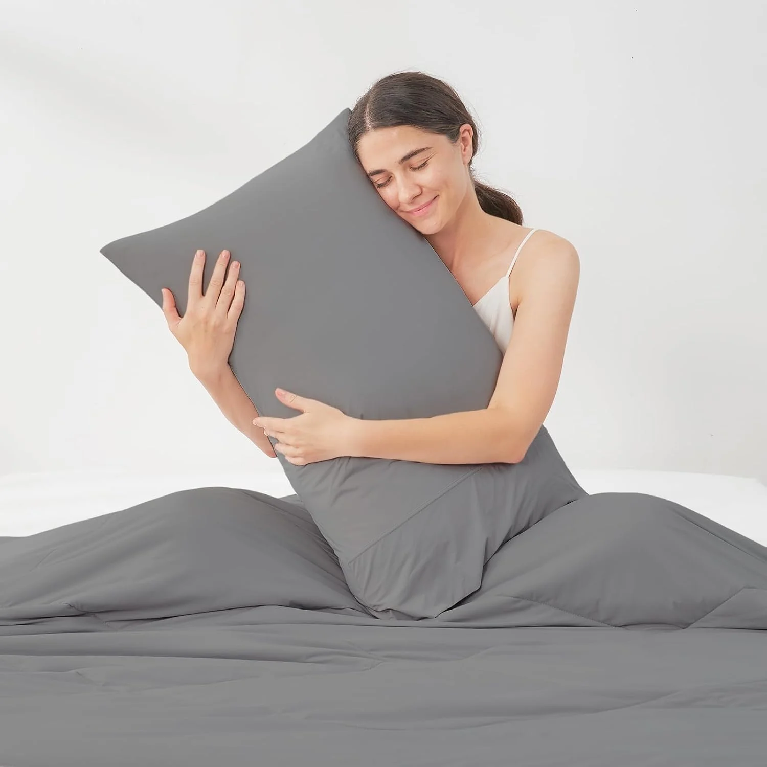 روبالشی خنک کننده کوزی بلیس برای افراد گرمایی، سایز استاندارد، ست 2 عددی، روبالشی برای مو و پوست، روکش بالش نرم و ابریشمی با بستن پاکتی، هدیه، خاکستری تیره، 50x66 سانتی متر روبالشی خنک کننده کوزی بلیس برای افراد گرمایی، سایز استاندارد، ست 2 عددی، روبالشی برای مو و پوست، روکش بالش نرم و ابریشمی با بستن پاکتی، هدیه، خاکستری تیره، 50x66 سانتی متر