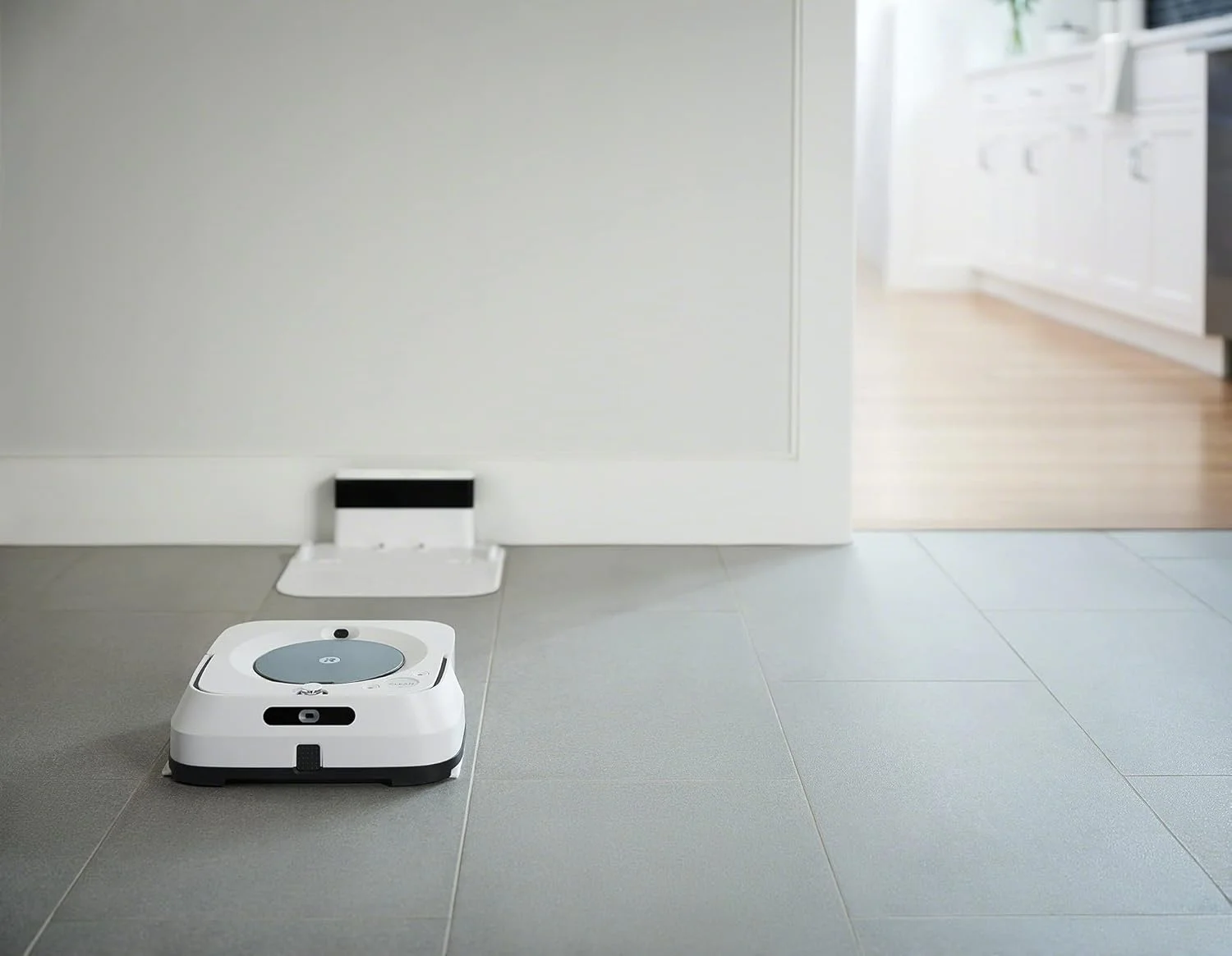 پایه شارژر لوازم جانبی iRobot برای ربات تمیز کننده کف Braava Jet M6 پایه شارژر لوازم جانبی iRobot برای ربات تمیز کننده کف Braava Jet M6