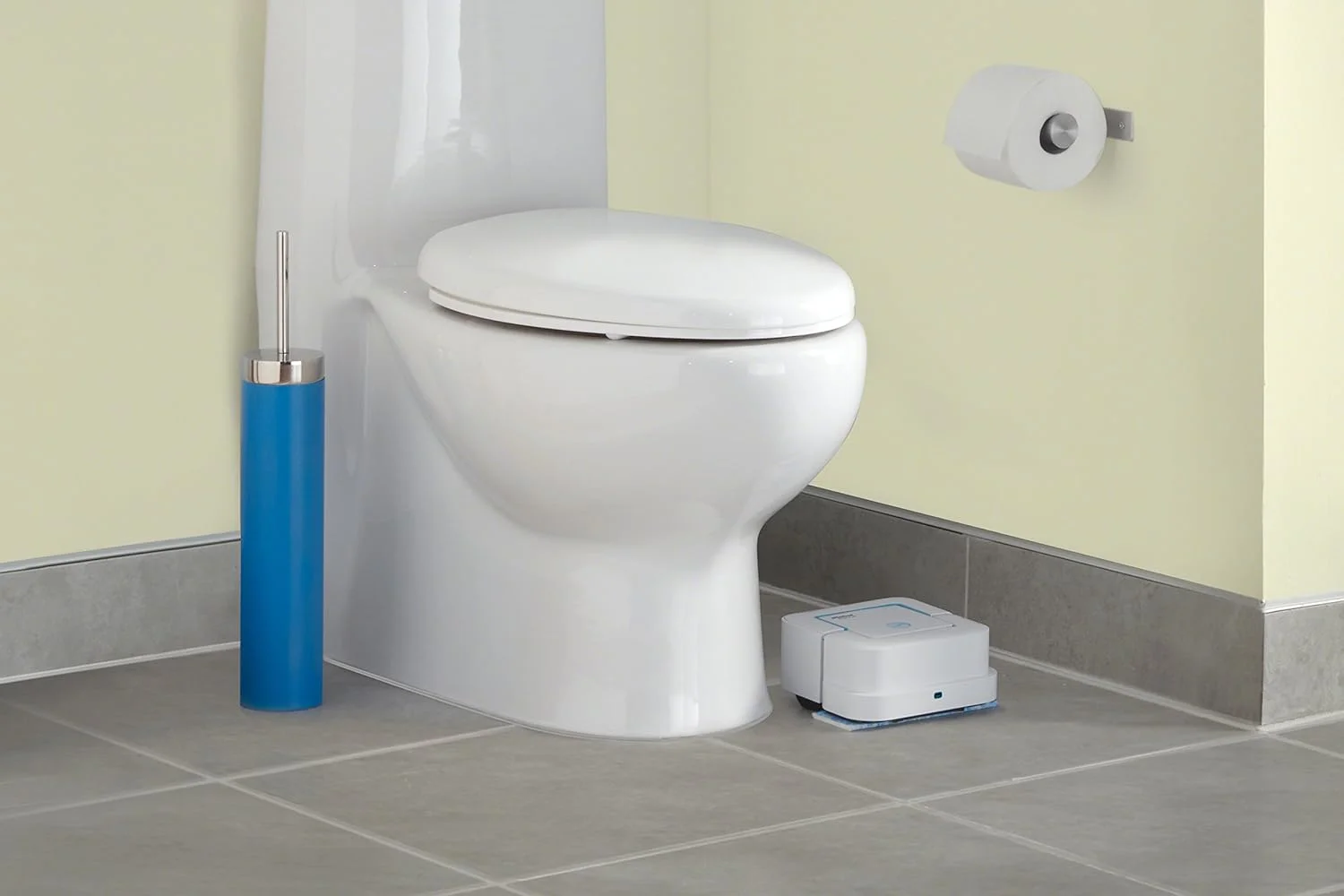 iRobot Braava Jet 240، تی شوی رباتیک با اسپری آب، 3 در 1: تمیز کردن خشک، مرطوب و خیس، بهترین برای حمام و آشپزخانه. iRobot Braava Jet 240، تی شوی رباتیک با اسپری آب، 3 در 1: تمیز کردن خشک، مرطوب و خیس، بهترین برای حمام و آشپزخانه.