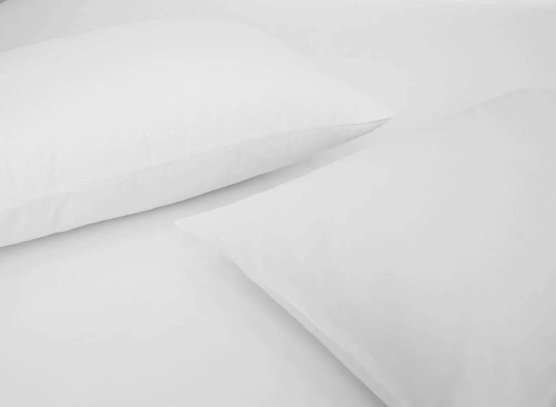 ست 4 عددی روبالشی استاندارد هتل لینن کلاب، جنس: ساتن 100% پنبه با تراکم 280، کیفیت لوکس و بسیار تنفس پذیر، مدل پاکتی، رنگ ثابت - سایز: 50x75 سانتی متر، رنگ: سفید