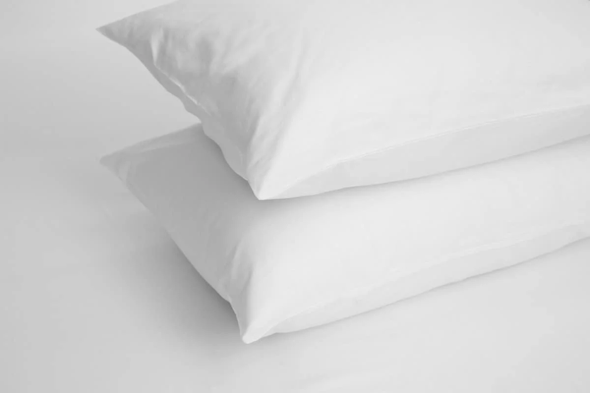 ست 4 عددی روبالشی استاندارد هتل لینن کلاب، جنس: ساتن 100% پنبه با تراکم 280، کیفیت لوکس و بسیار تنفس پذیر، مدل پاکتی، رنگ ثابت - سایز: 50x75 سانتی متر، رنگ: سفید ست 4 عددی روبالشی استاندارد هتل لینن کلاب، جنس: ساتن 100% پنبه با تراکم 280، کیفیت لوکس و بسیار تنفس پذیر، مدل پاکتی، رنگ ثابت - سایز: 50x75 سانتی متر، رنگ: سفید