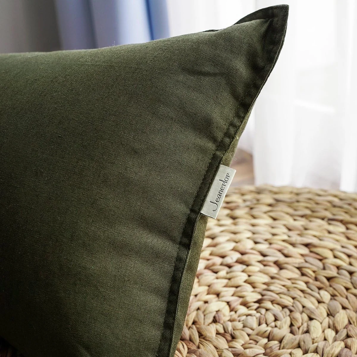 ژانرلور، ست 2 عددی روکش کوسن 50x50 سانتیمتر، طرح منحصر به فرد، مناسب برای بالکن/پذیرایی، جنس کتان و پنبه، رنگ سبز زیتونی ژانرلور، ست 2 عددی روکش کوسن 50x50 سانتیمتر، طرح منحصر به فرد، مناسب برای بالکن/پذیرایی، جنس کتان و پنبه، رنگ سبز زیتونی
