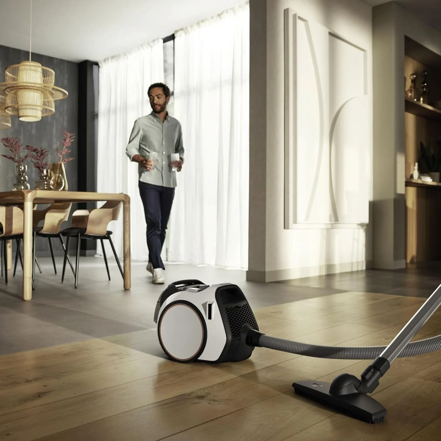 جاروبرقی سطلی میله مدل Boost CX1 Parquet، سفید/رز