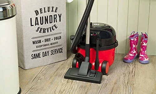 جاروبرقی کیسه ای هنری Xtra، 9 لیتری، 620 وات، قرمز جاروبرقی کیسه ای هنری Xtra، 9 لیتری، 620 وات، قرمز