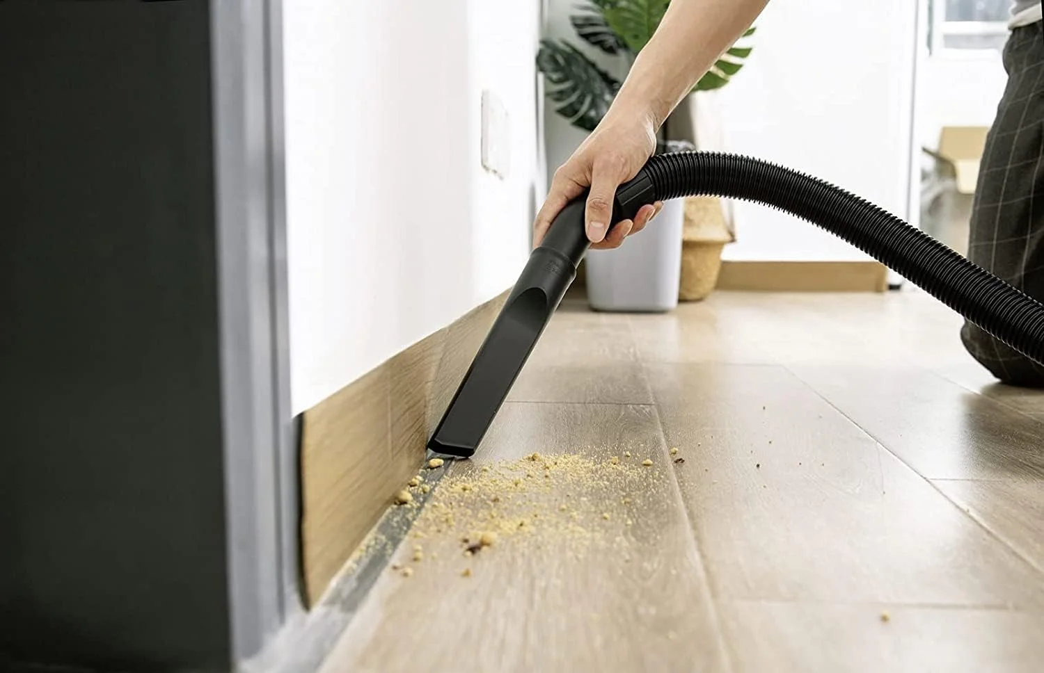 جاروبرقی چند منظوره کارچر مدل WD 1s Classic با بدنه استیل ضد زنگ