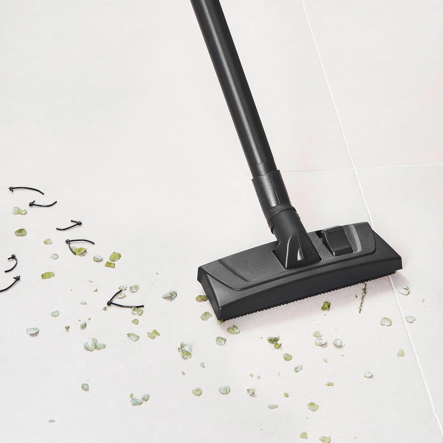 جاروبرقی بدون کیسه کارچر DVAC 1800 – فناوری قدرتمند سیکلون 1800 وات با فیلتر HEPA و مخزن گرد و غبار آسان