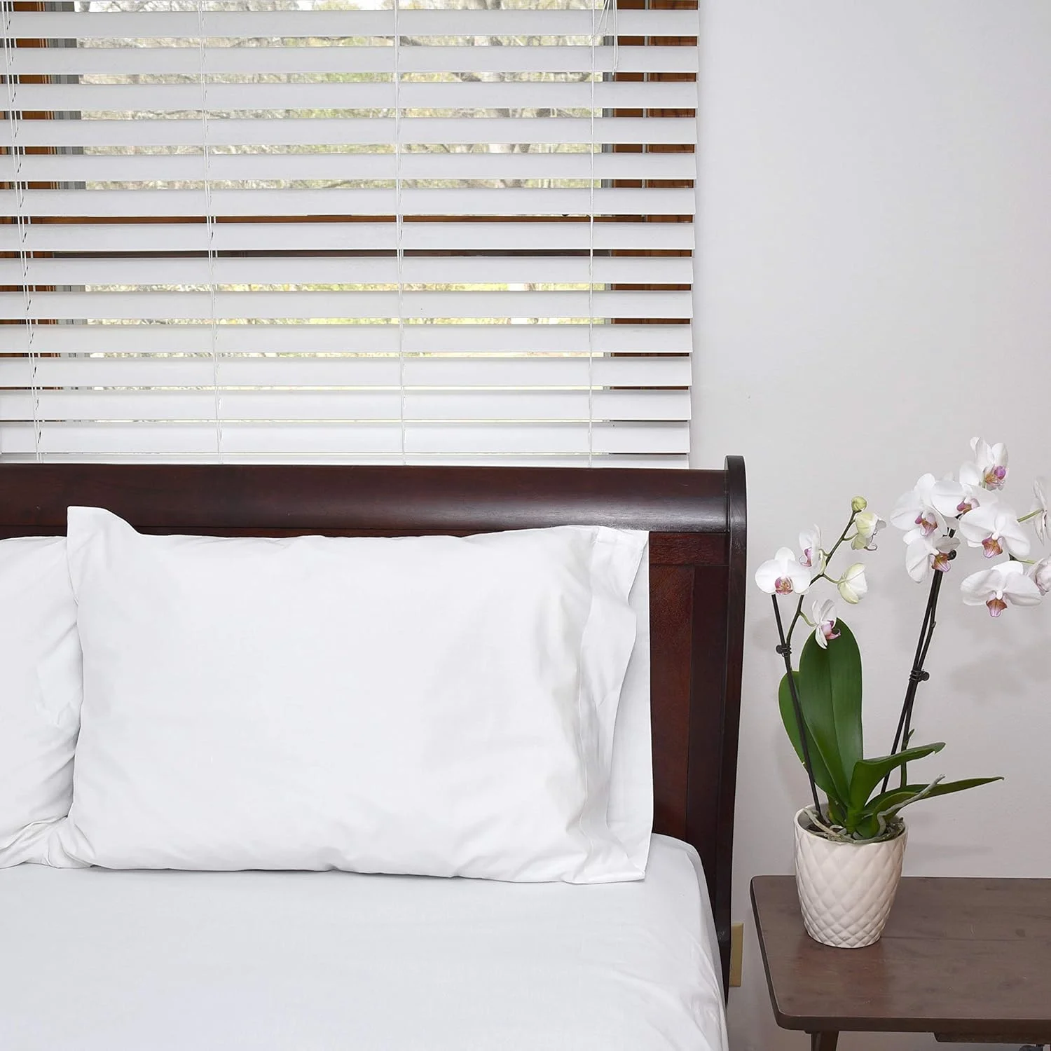 روبالشی های مخلوط پنبه سفید Pacific Linens، سایز کوئین 50x86 سانتی متر، بسته 2 عددی روبالشی های مخلوط پنبه سفید Pacific Linens، سایز کوئین 50x86 سانتی متر، بسته 2 عددی