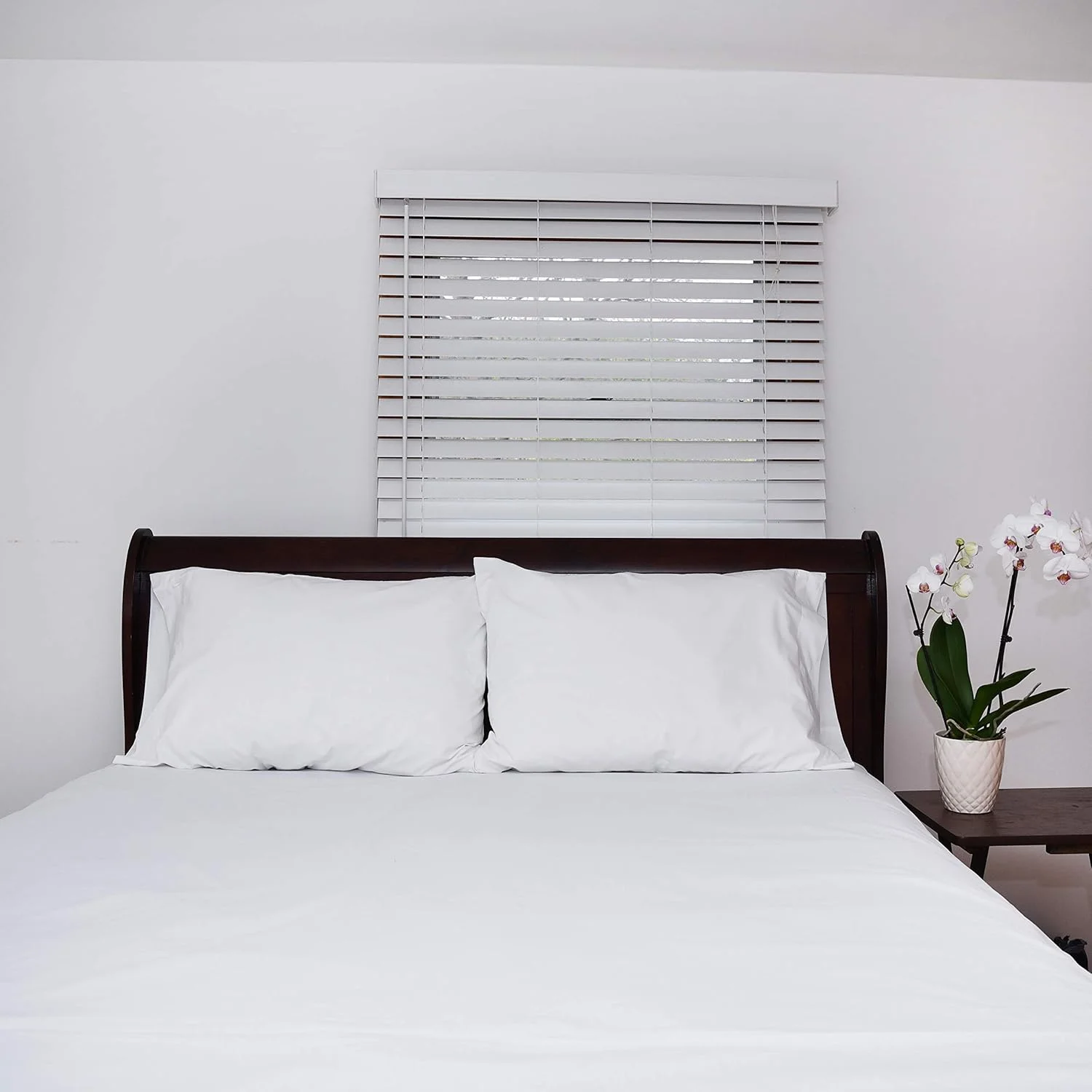 روبالشی های مخلوط پنبه سفید Pacific Linens، سایز کوئین 50x86 سانتی متر، بسته 2 عددی روبالشی های مخلوط پنبه سفید Pacific Linens، سایز کوئین 50x86 سانتی متر، بسته 2 عددی