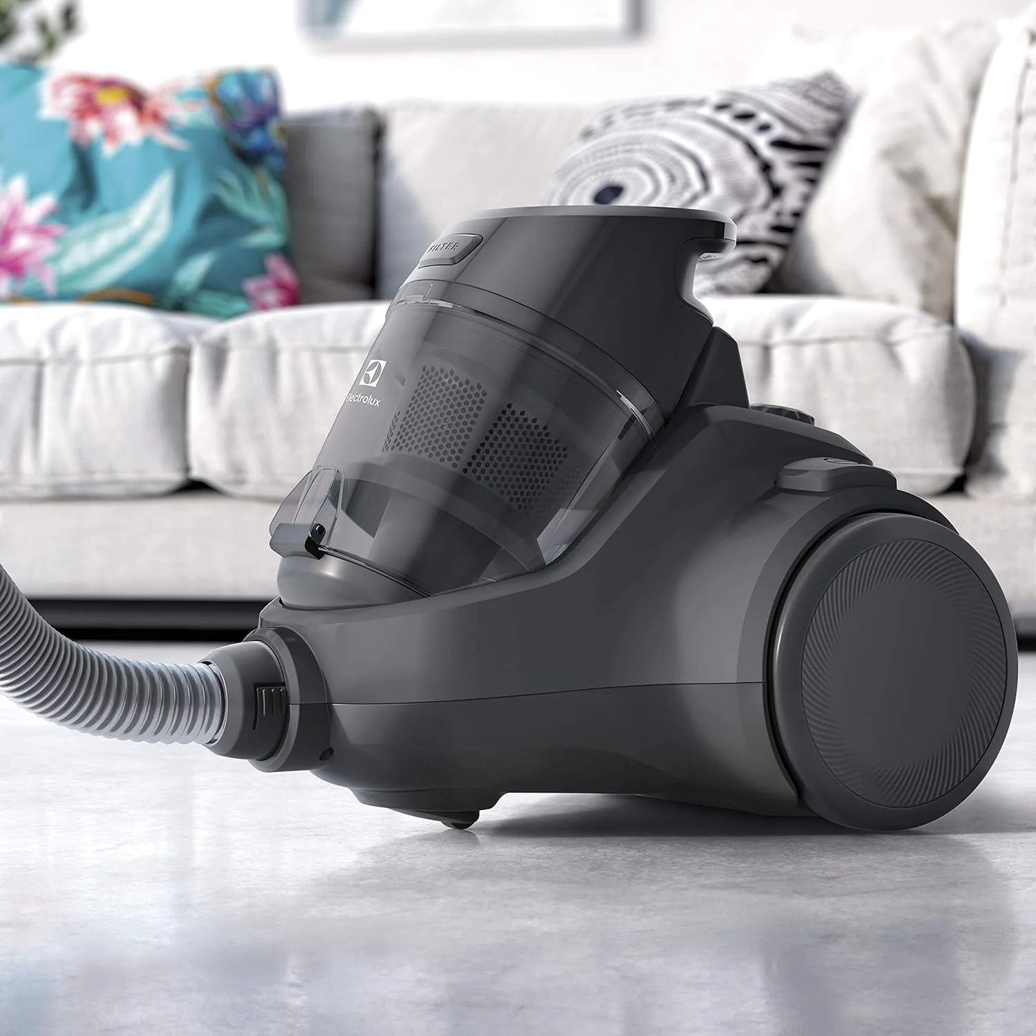 جاروبرقی الکترولوکس EC41-4T