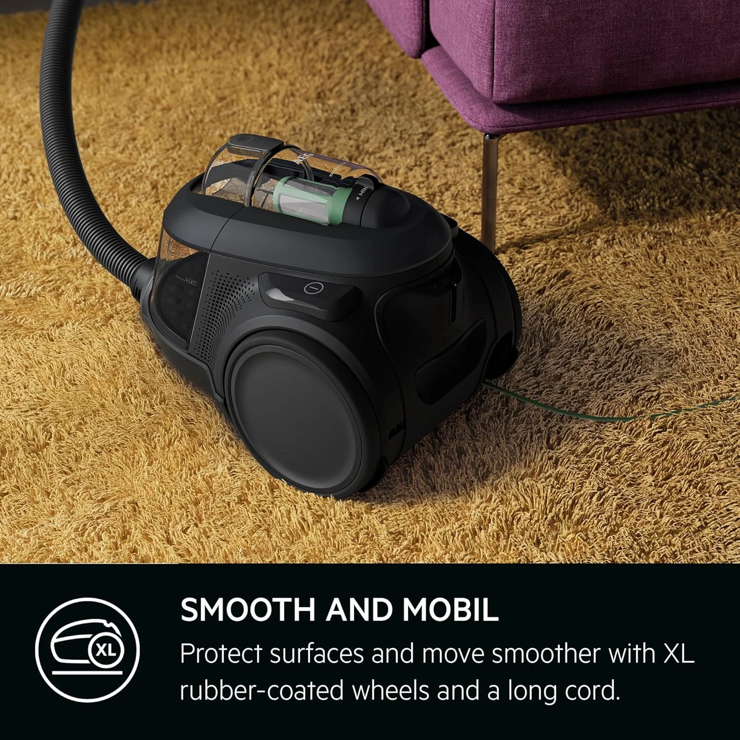 جاروبرقی بدون کیسه آ ا گ مدل 900258554، ساخته شده از 60% مواد بازیافتی، 550 وات، نازل های اضافی، چرخ های نرم، 74 دسی بل، مخزن 1.6 لیتری، مشکی جاروبرقی بدون کیسه آ ا گ مدل 900258554، ساخته شده از 60% مواد بازیافتی، 550 وات، نازل های اضافی، چرخ های نرم، 74 دسی بل، مخزن 1.6 لیتری، مشکی