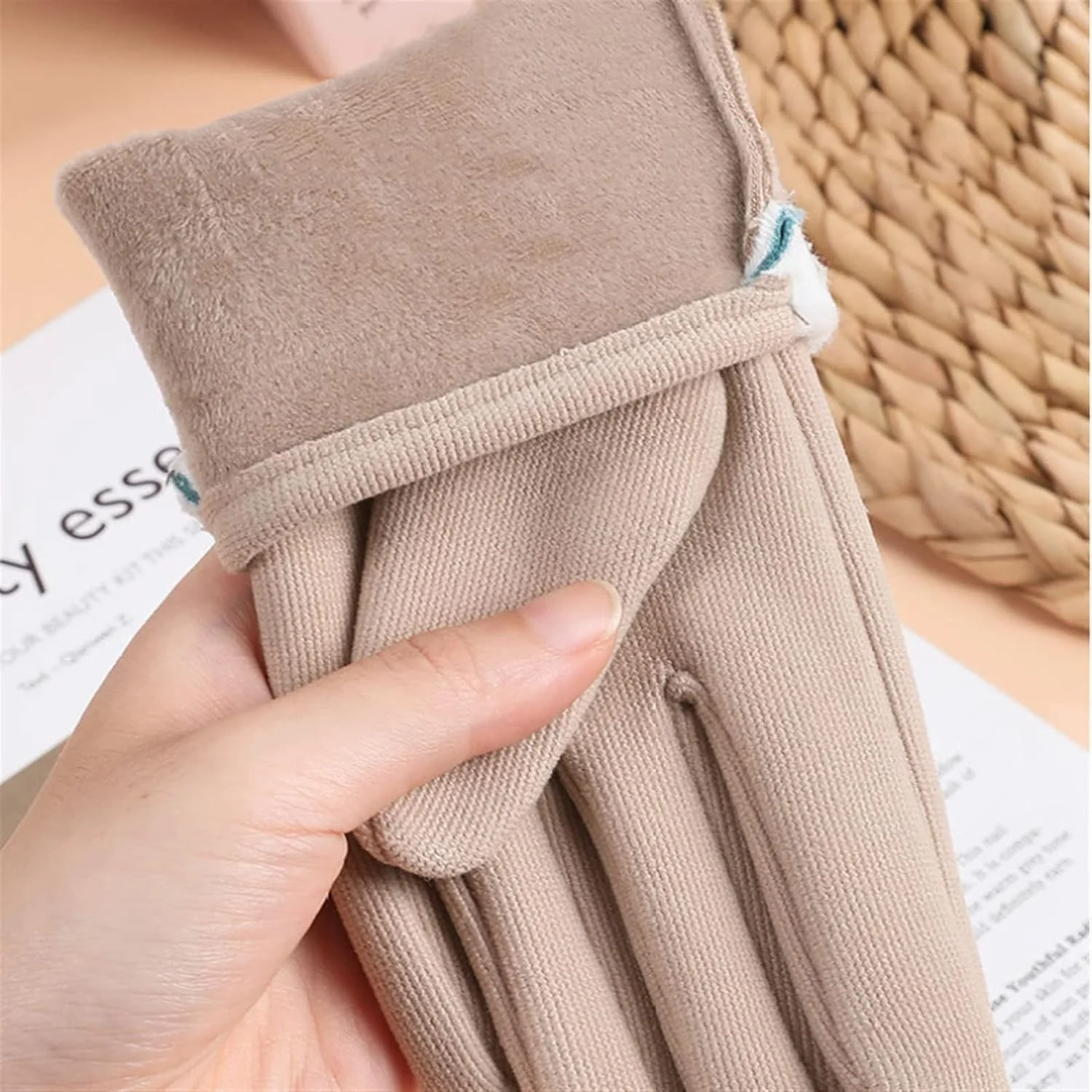 دستکش های لمسی پاییز و زمستان YWLETO مخصوص بانوان، دستکش های گرم لمسی مناسب خودروهای برقی، بهار، پاییز و زمستان، مناسب ورزش های فضای باز و دوچرخه سواری برای بانوان