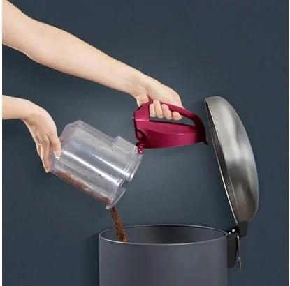 جاروبرقی سایکلونیک روونتا مدل Swift Power، ظرفیت 1.2 لیتر، عملکرد بالا، موتور کم مصرف، جمع و جور، برس مخصوص پارکت RO2933EA، رنگ بورگوندی