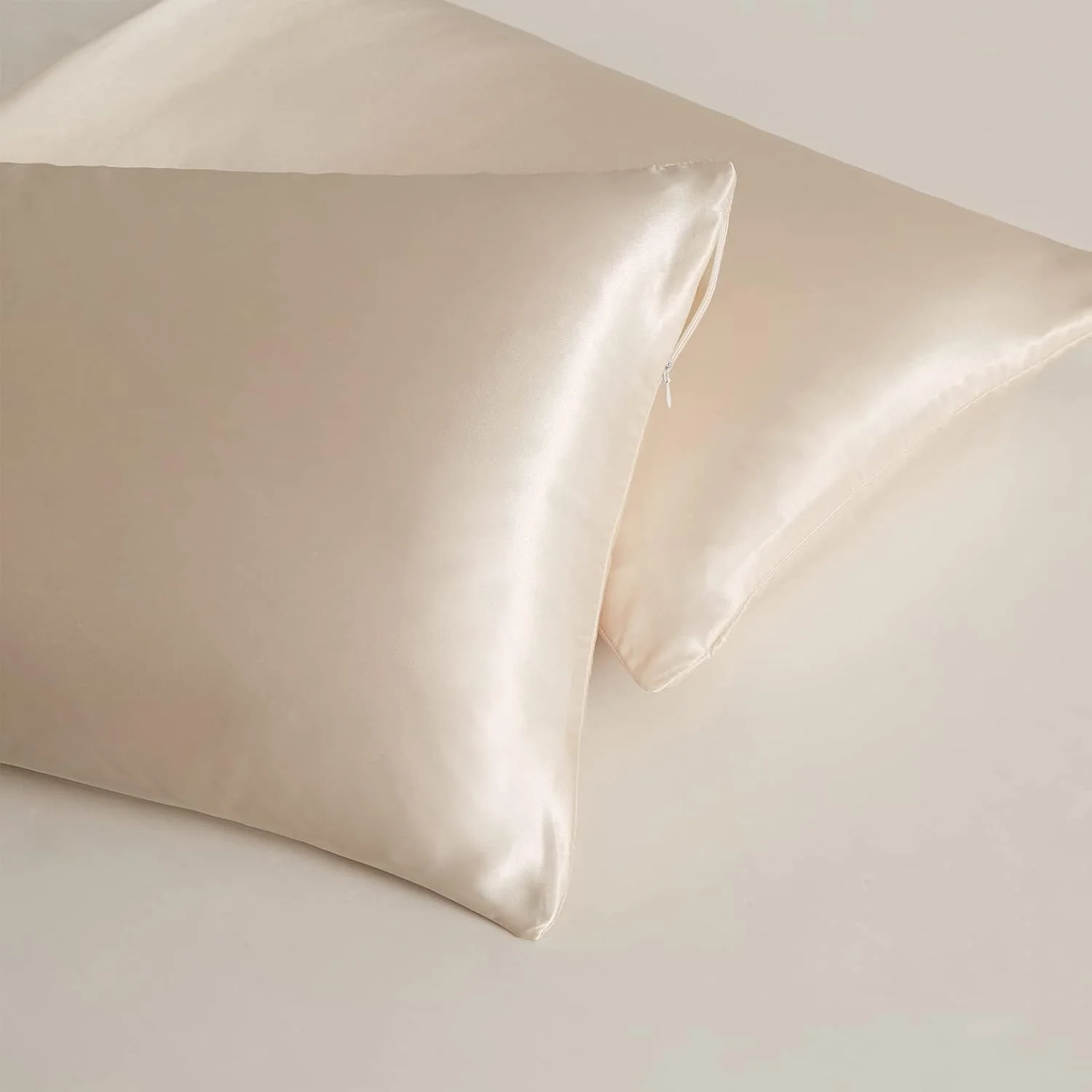 YDW بسته 2 عددی روکش کوسن ساتن 40 × 40 سانتی متر، مشابه ابریشم، روکش بالش کوسن برای مو و پوست، ویولن YDW بسته 2 عددی روکش کوسن ساتن 40 × 40 سانتی متر، مشابه ابریشم، روکش بالش کوسن برای مو و پوست، ویولن