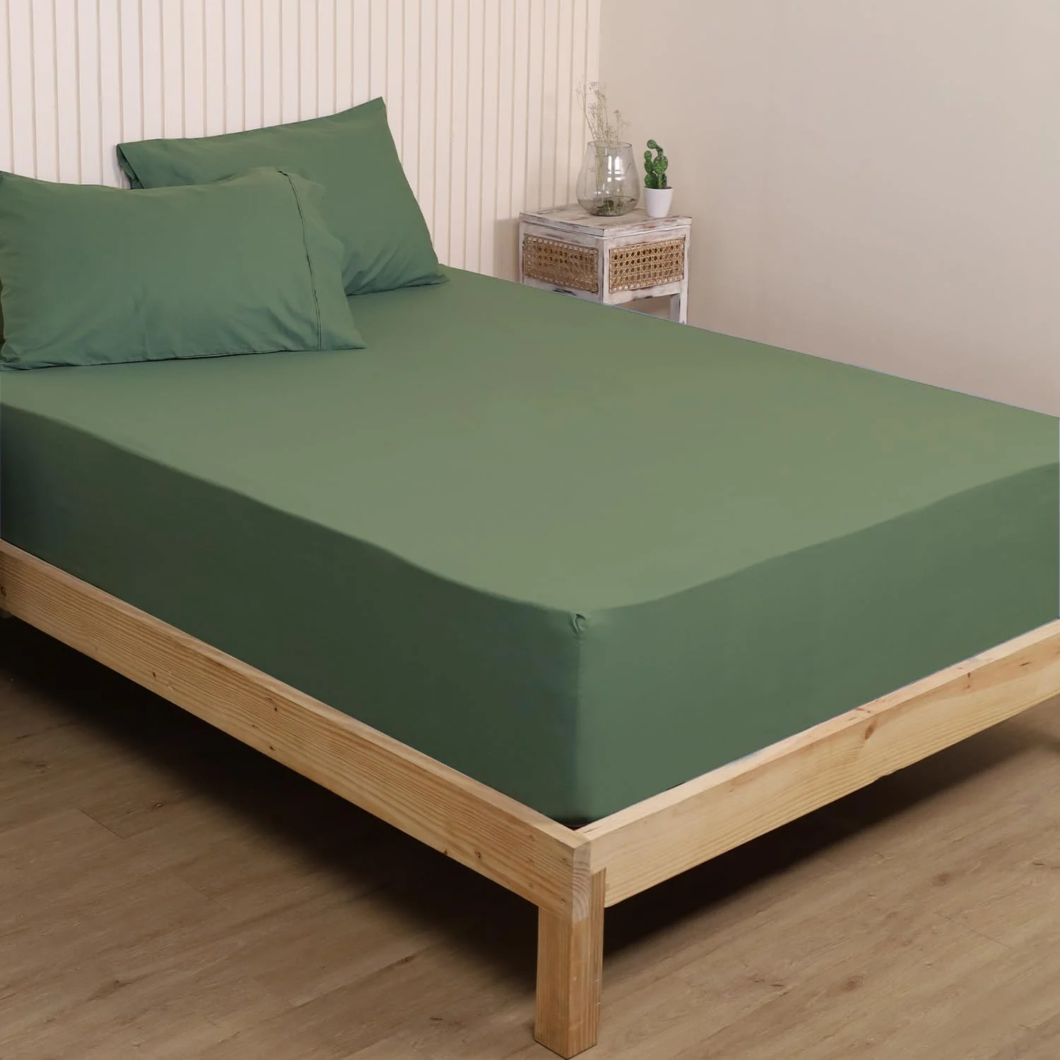 ملحفه کش دار پرکاله لنین والاس مناسب برای تخت دو نفره، ملحفه زیرین با کیفیت نرم هتلی با کش و جیب عمیق (183x183 سانتی متر، سبز آووکادو) ملحفه کش دار پرکاله لنین والاس مناسب برای تخت دو نفره، ملحفه زیرین با کیفیت نرم هتلی با کش و جیب عمیق (183x183 سانتی متر، سبز آووکادو)