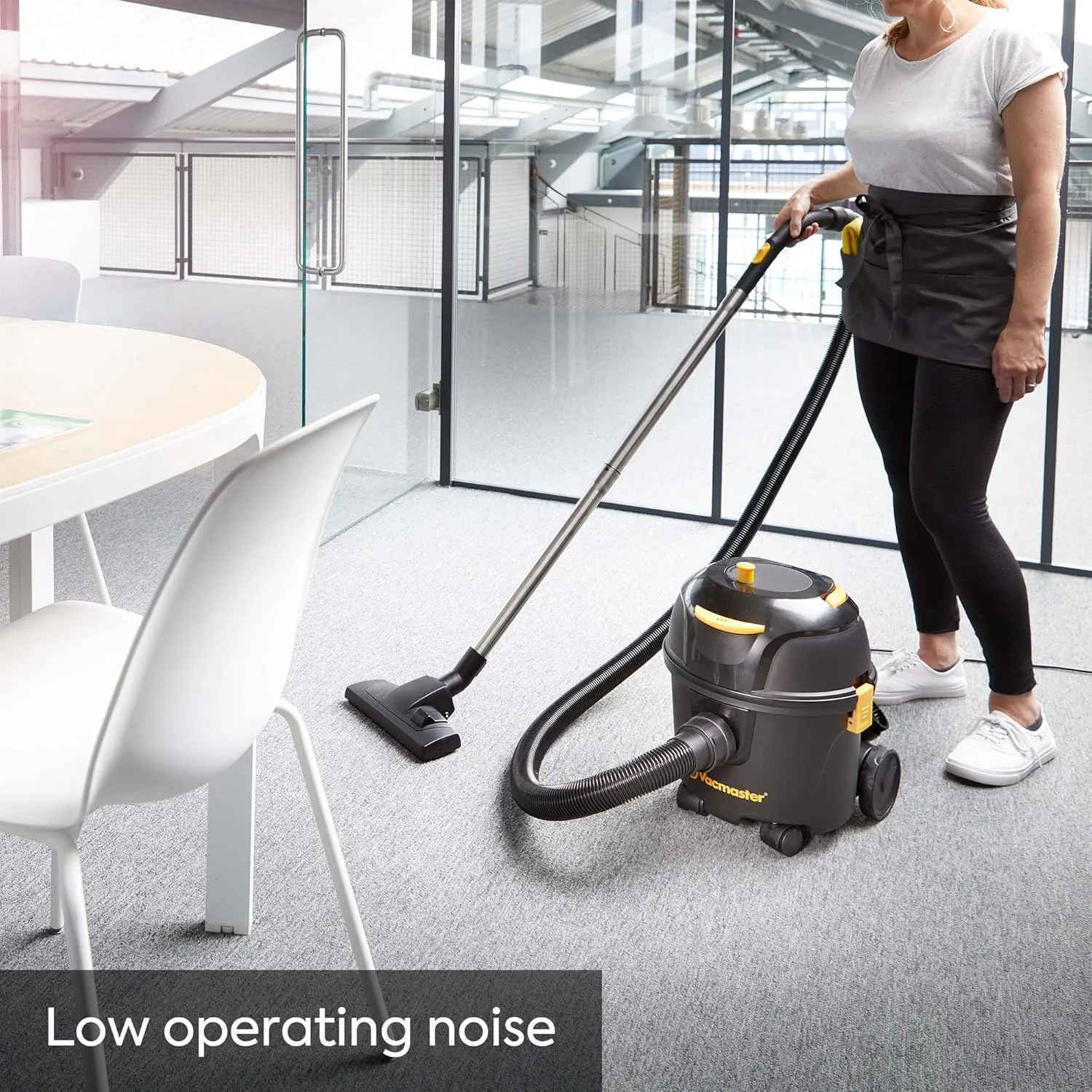 جاروبرقی سطلی Vacmaster D8 به همراه 5 کیسه گرد و غبار. جاروبرقی کیسه ای قدرتمند، با دسترسی طولانی و کم صدا با فیلتراسیون HEPA 13 برای مصارف خانگی، تجاری و صنعتی. جاروبرقی سطلی Vacmaster D8 به همراه 5 کیسه گرد و غبار. جاروبرقی کیسه ای قدرتمند، با دسترسی طولانی و کم صدا با فیلتراسیون HEPA 13 برای مصارف خانگی، تجاری و صنعتی.