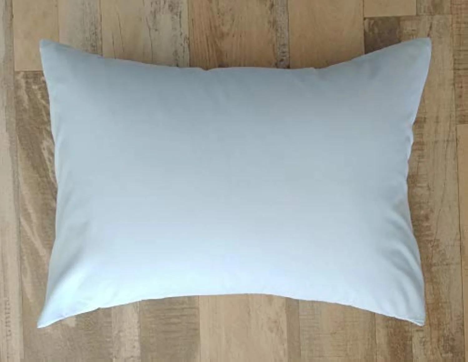 روبالشی کودک الا اند مکس. آبی. نرم و لطیف. مناسب برای بالش های 33x45 و 35x48 سانتی متر. ساخته شده از پارچه میکروفیبر لوکس. بدون نیاز به اتو. بهترین روبالشی کودک یا مسافرتی. روبالشی کودک الا اند مکس. آبی. نرم و لطیف. مناسب برای بالش های 33x45 و 35x48 سانتی متر. ساخته شده از پارچه میکروفیبر لوکس. بدون نیاز به اتو. بهترین روبالشی کودک یا مسافرتی.