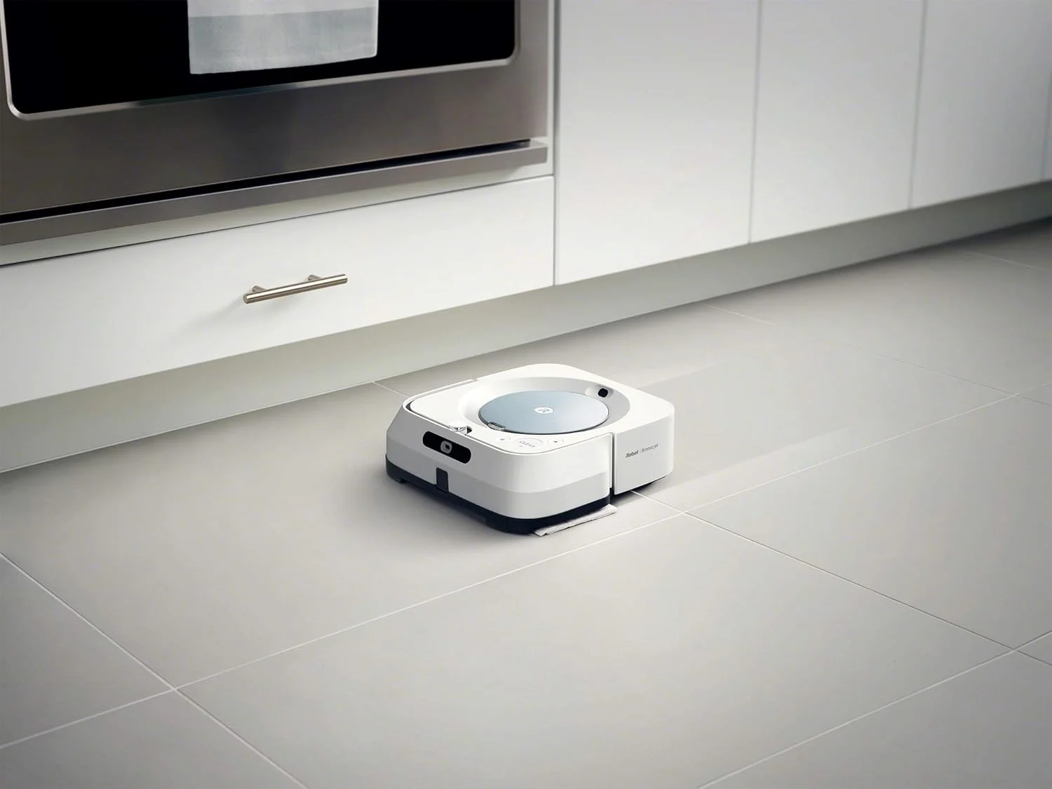 iRobot® Braava jet m613440 ربات طی کش هوشمند با قابلیت اتصال، دارای اسپری دقیق - قابلیت طی کشی مرطوب و جاروی خشک - سازگار با دستیار صوتی و Imprint - تمیز کردن بر اساس شی - پیشنهادات شخصی سازی شده iRobot® Braava jet m613440 ربات طی کش هوشمند با قابلیت اتصال، دارای اسپری دقیق - قابلیت طی کشی مرطوب و جاروی خشک - سازگار با دستیار صوتی و Imprint - تمیز کردن بر اساس شی - پیشنهادات شخصی سازی شده