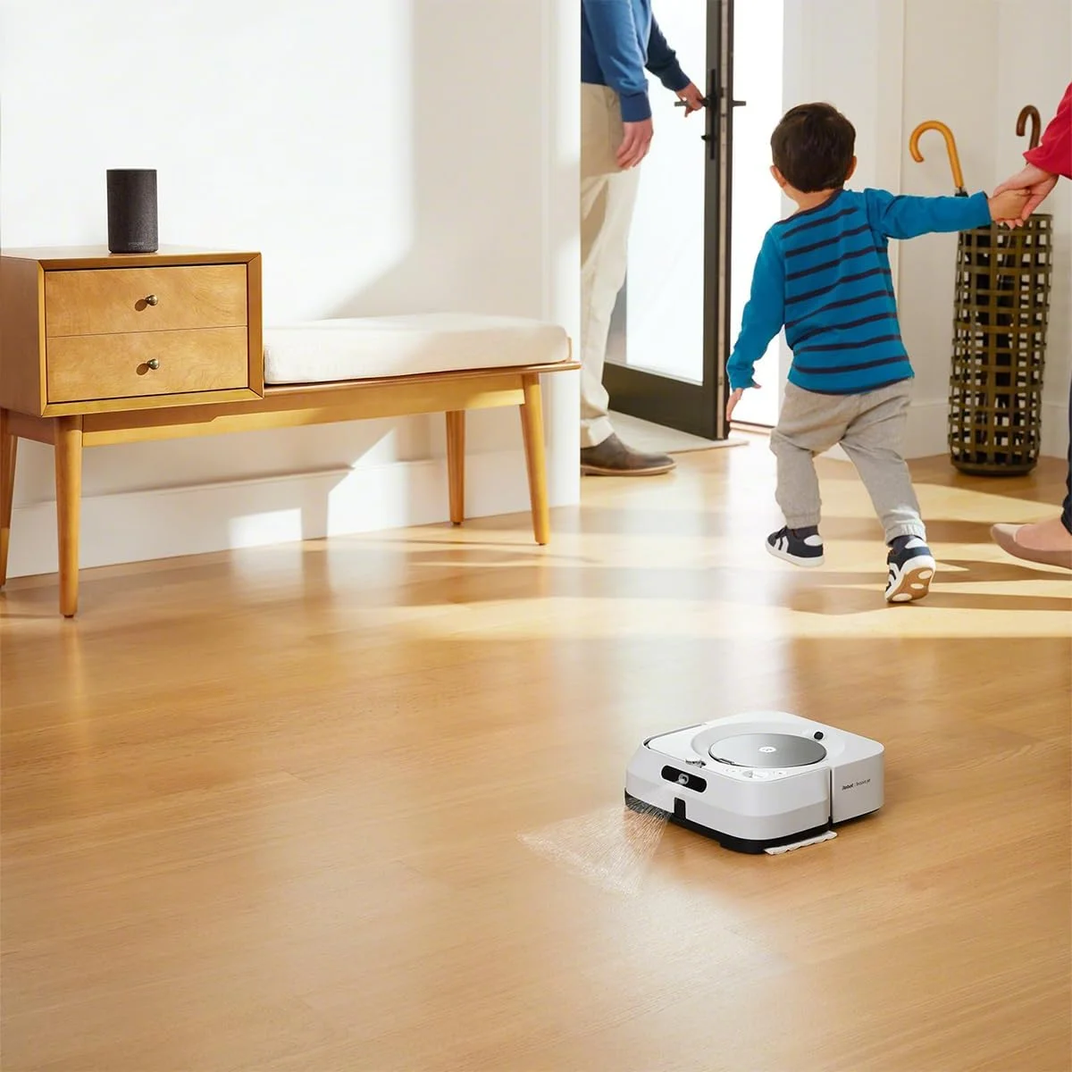 iRobot Braava M6 ربات طی کش حرفه ای با اسپری دقیق جت، ایده آل برای چندین اتاق و فضاهای بزرگ، سازگار با الکسا، مسیریابی هوشمند، حالت جارو خشک - سفید - M613840 iRobot Braava M6 ربات طی کش حرفه ای با اسپری دقیق جت، ایده آل برای چندین اتاق و فضاهای بزرگ، سازگار با الکسا، مسیریابی هوشمند، حالت جارو خشک - سفید - M613840