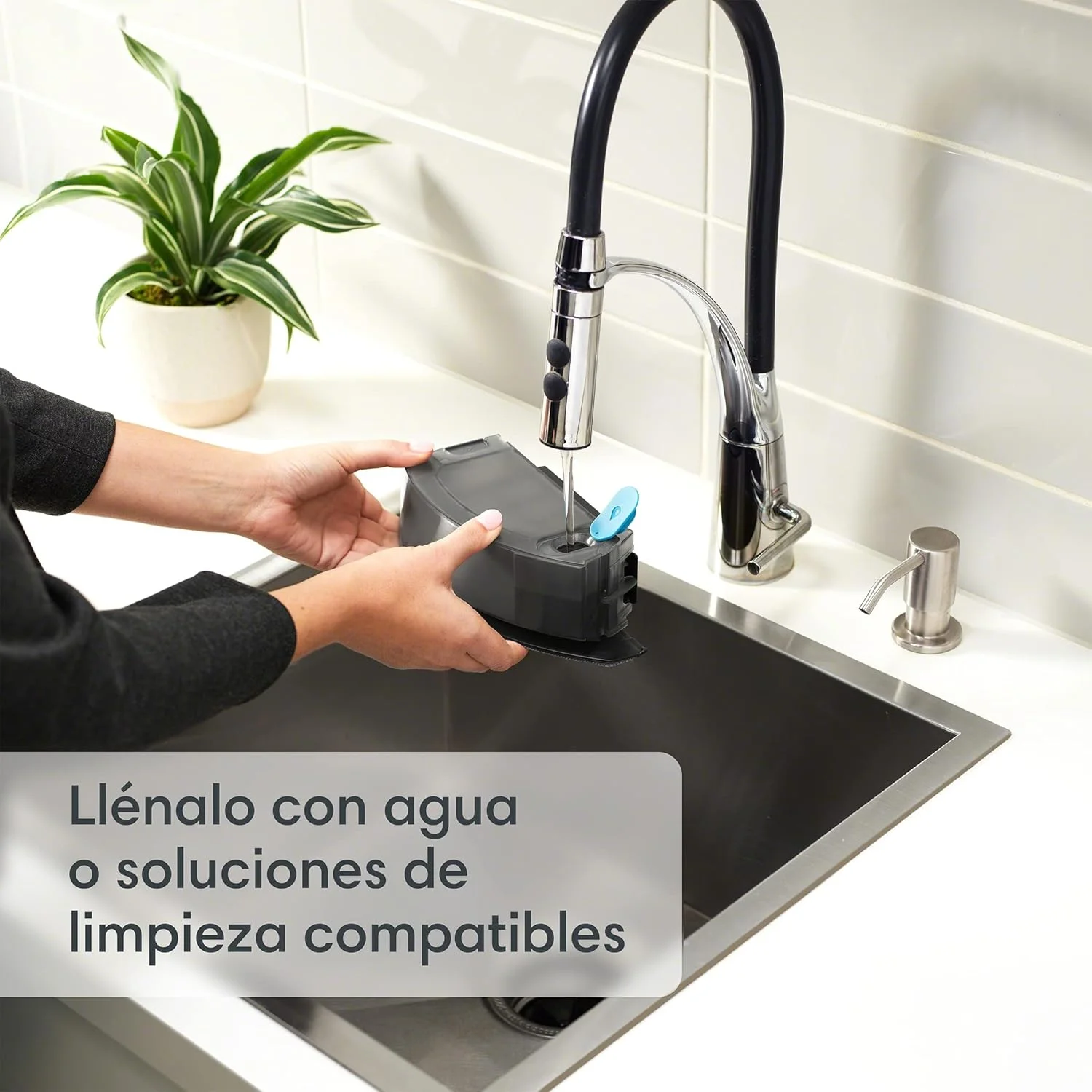 irobot Roomba Combo i8 (i8176) – 2-in-1 Robot – Aspire or Wash a Simple Change of Tray – WiFi Connected – Maps and Memories Your Home – Compatible with Voice Assistants irobot Roomba Combo i8 (i8176) – 2-in-1 Robot – Aspire or Wash a Simple Change of Tray – WiFi Connected – Maps and Memories Your Home – Compatible with Voice Assistants