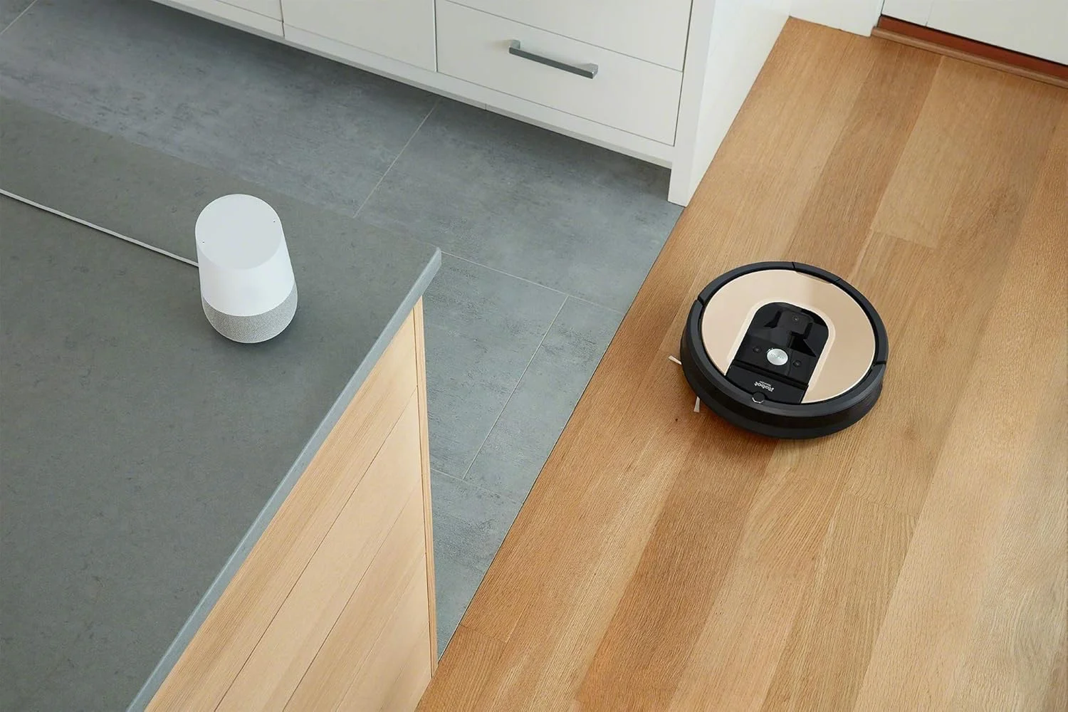 جاروبرقی رباتیک هوشمند iRobot Roomba 976 با قابلیت اتصال به وای فای، مکش قوی، قابلیت شارژ و ادامه خودکار، مناسب برای حیوانات خانگی، سیستم تمیز کننده 3 مرحله ای و دستیار صوتی، طلایی جاروبرقی رباتیک هوشمند iRobot Roomba 976 با قابلیت اتصال به وای فای، مکش قوی، قابلیت شارژ و ادامه خودکار، مناسب برای حیوانات خانگی، سیستم تمیز کننده 3 مرحله ای و دستیار صوتی، طلایی