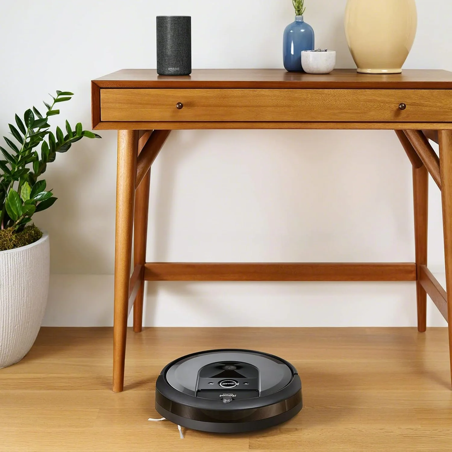 جاروبرقی رباتیک متصل iRobot® Roomba® i7+ (i755640) - تخلیه خودکار خاک - برس های لاستیکی دوگانه چند سطحی - یاد می گیرد، نقشه برداری می کند و تطبیق می یابد - تمیز کردن بر اساس شی - پیشنهادات شخصی جاروبرقی رباتیک متصل iRobot® Roomba® i7+ (i755640) - تخلیه خودکار خاک - برس های لاستیکی دوگانه چند سطحی - یاد می گیرد، نقشه برداری می کند و تطبیق می یابد - تمیز کردن بر اساس شی - پیشنهادات شخصی