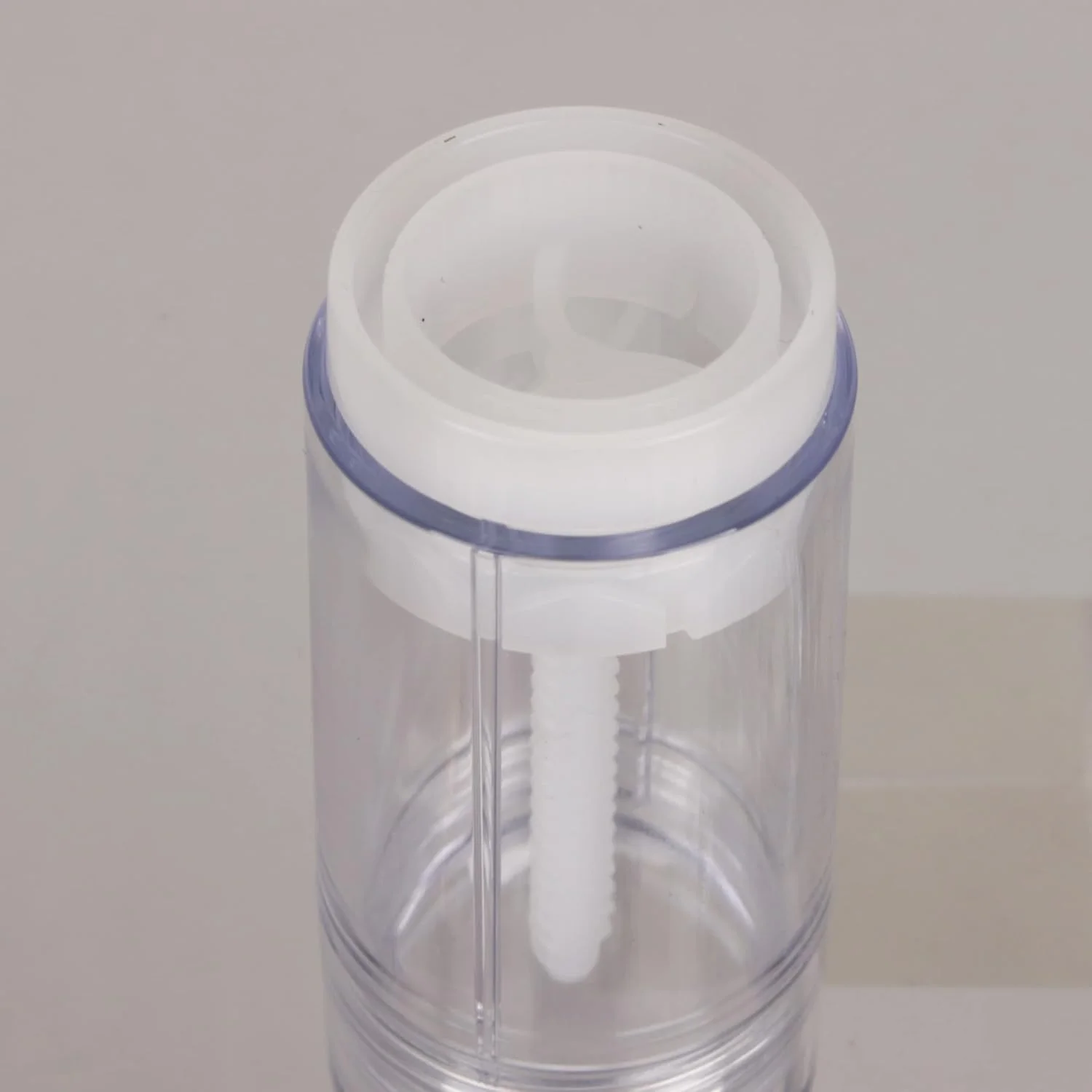 COSIDEA بسته 6 عددی ظروف خالی شفاف گرد 75 گرمی / 2.5 اونسی برای مواد خوشبو کننده، پر کردن از پایین، لوله های بزرگ چرخشی برای واکس مو، بطری بالم لب COSIDEA بسته 6 عددی ظروف خالی شفاف گرد 75 گرمی / 2.5 اونسی برای مواد خوشبو کننده، پر کردن از پایین، لوله های بزرگ چرخشی برای واکس مو، بطری بالم لب