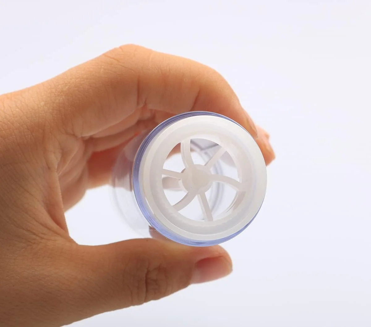 ظروف دئودورانت شفاف Wresty، 30 میلی‌لیتری، بطری‌های پلاستیکی خالی دئودورانت چرخشی، بطری‌های آرایشی پر شده از پایین، چسب لوازم آرایشی DIY، لوله‌های بالم لب (6 عدد)